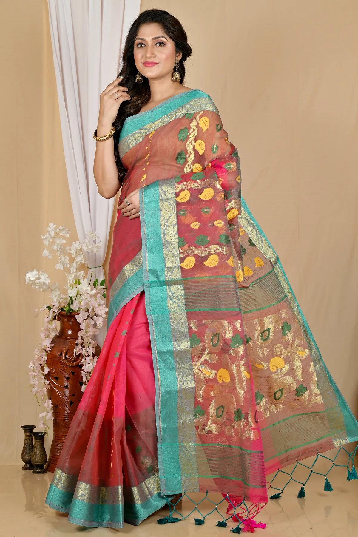 DipDiya Pure Cotton Red Green Madhka Classic Bengali Tant Sarees