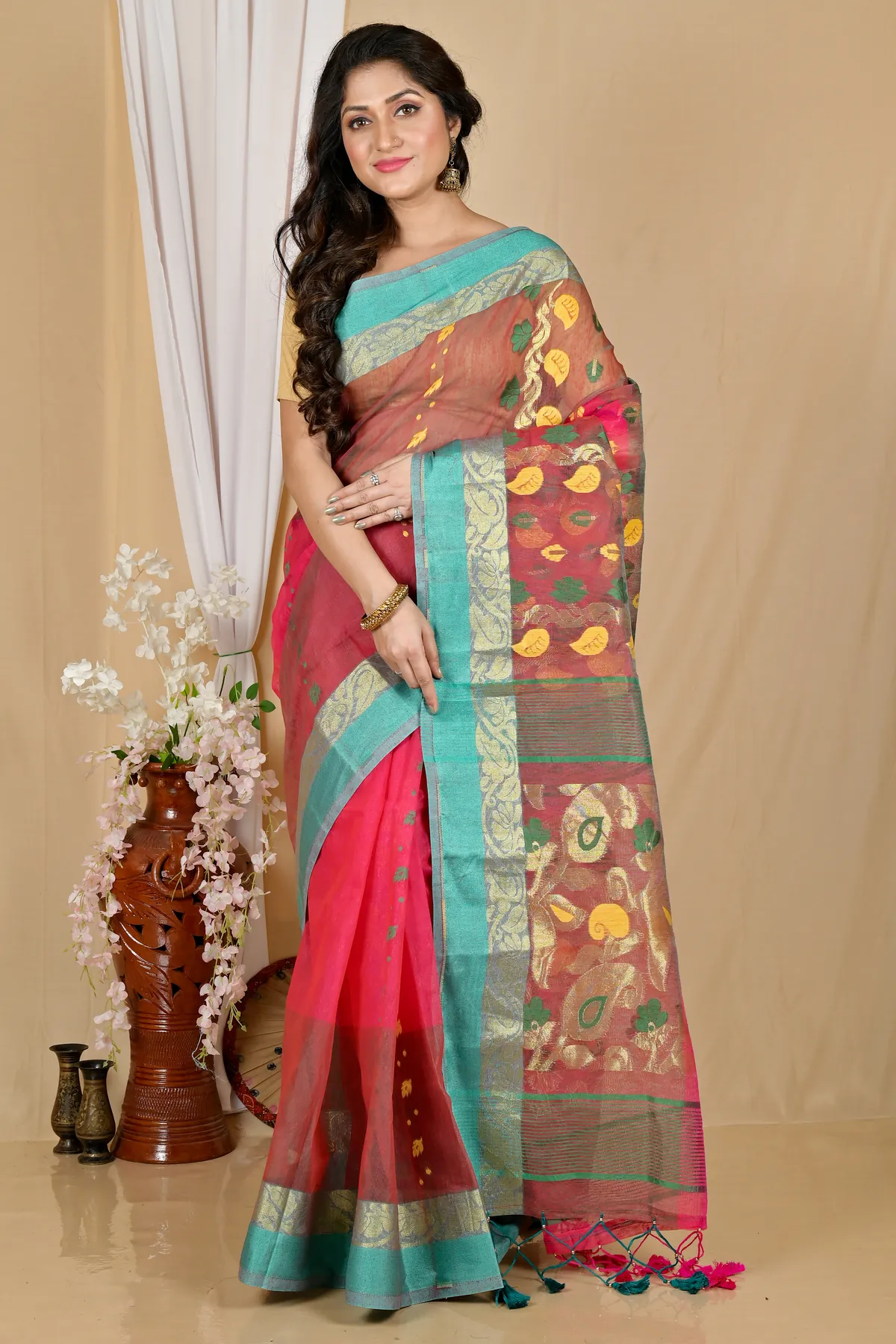 DipDiya Pure Cotton Red Green Madhka Classic Bengali Tant Sarees