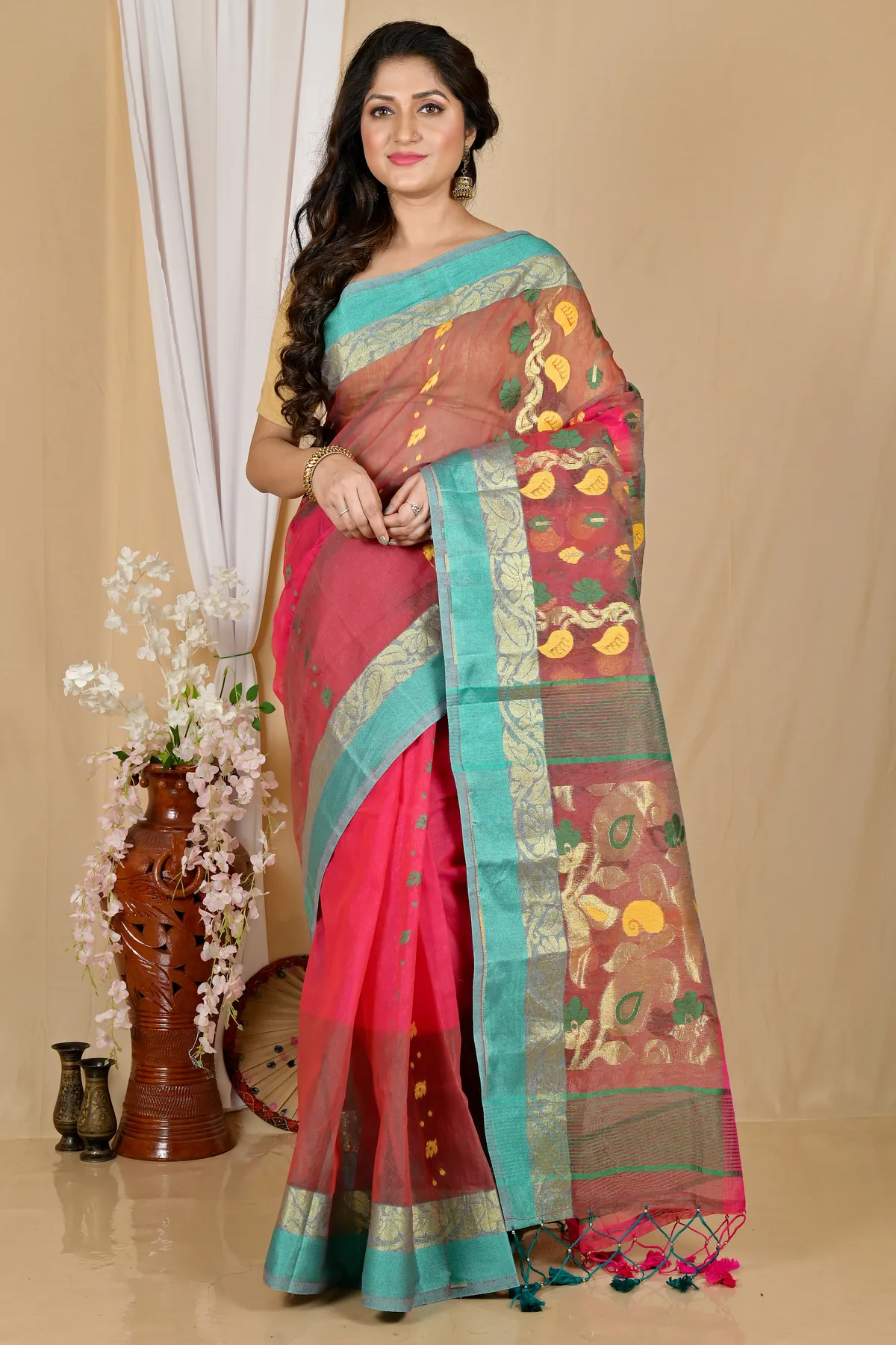 DipDiya Pure Cotton Red Green Madhka Classic Bengali Tant Sarees