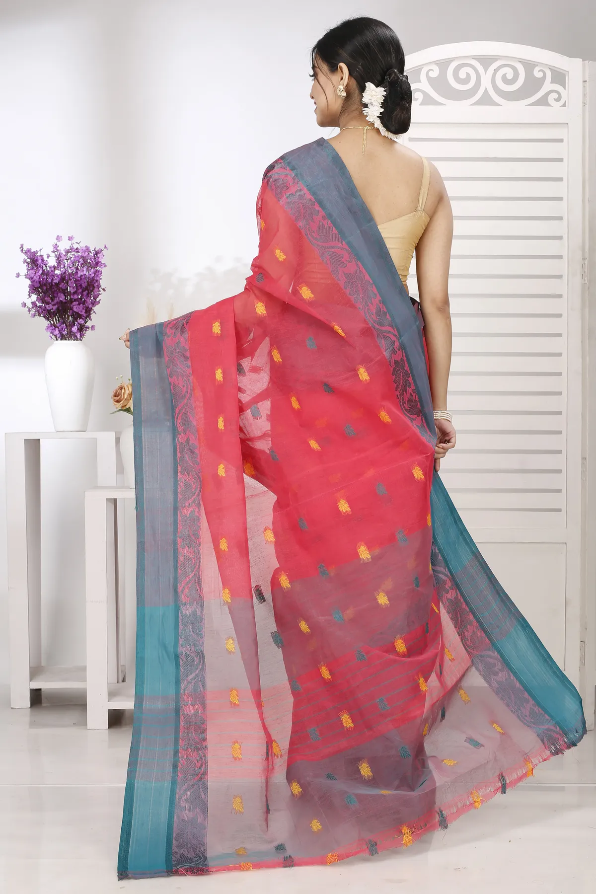 DipDiya Pure Cotton Red Guti Heritage Elegance Tant Sarees