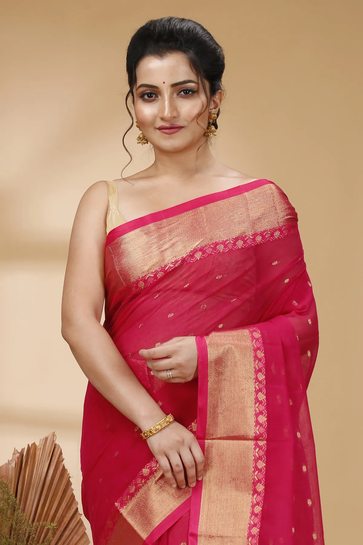 DipDiya Pure Cotton Red JoriPar Pure Bengali Grace Tant Sarees