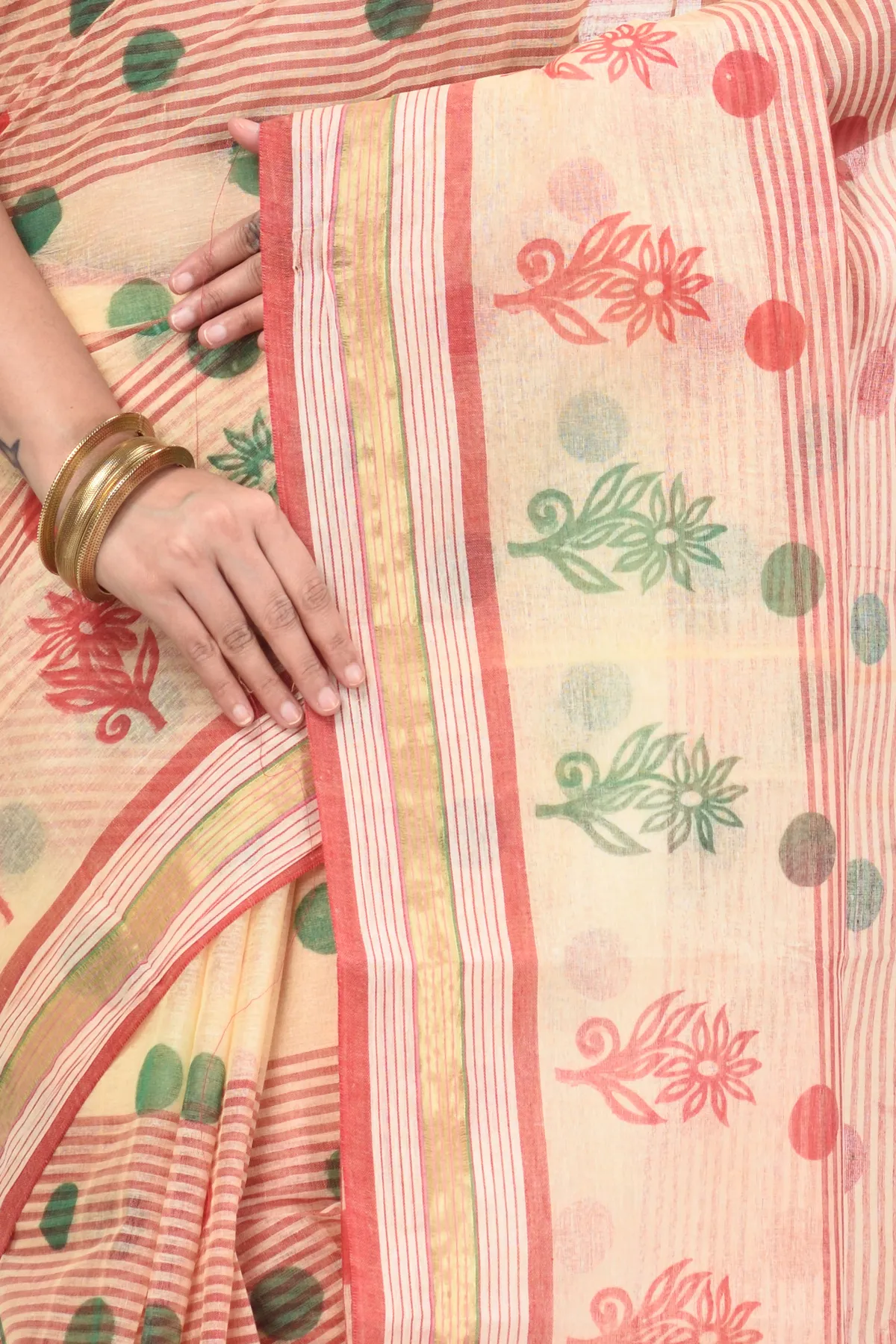 DipDiya Pure Cotton Red Matha Saree Handcrafted Elegance Printed Tant Sarees