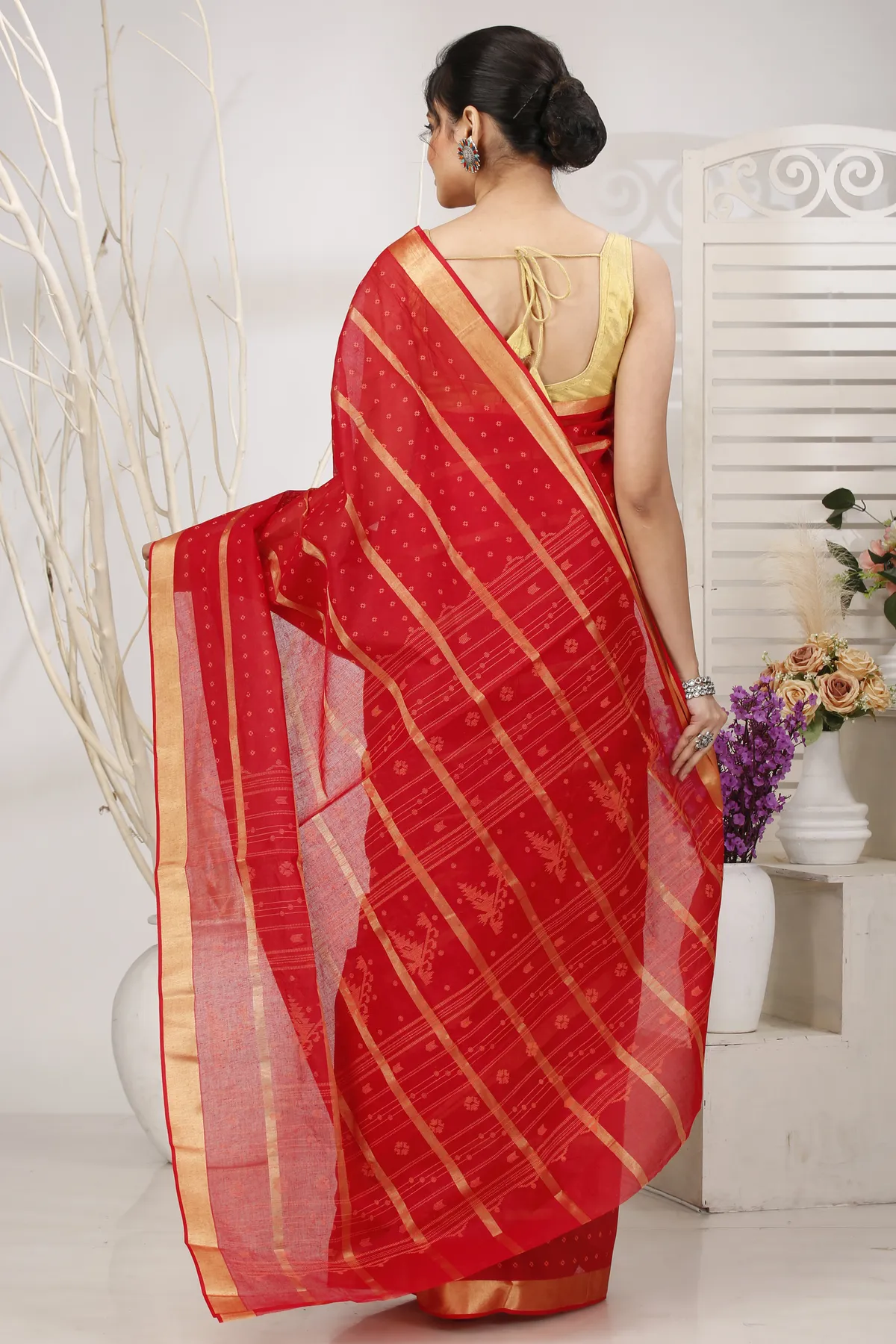 DipDiya Pure Cotton Red Mera Crafted by Artisans Tant Sarees
