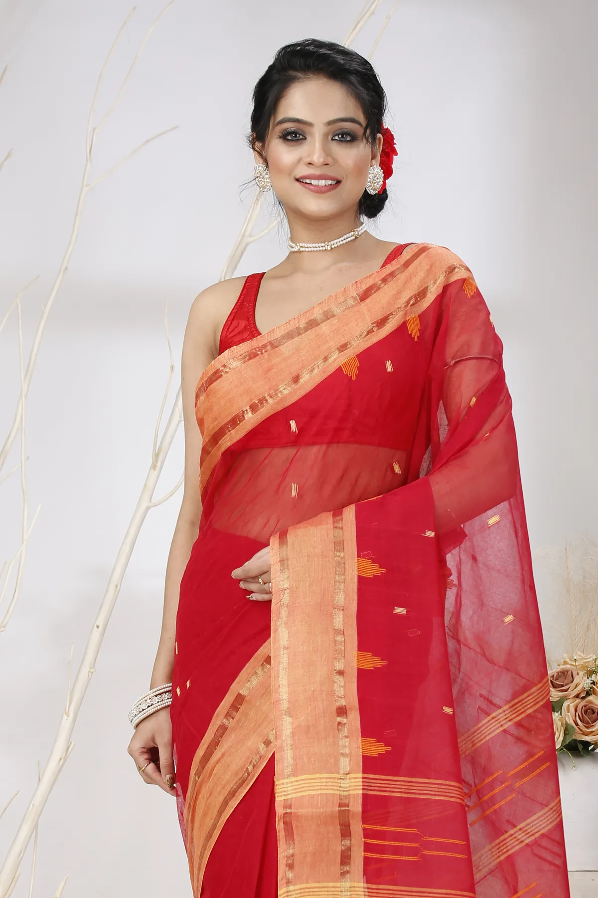 DipDiya Pure Cotton Red Metu Artisan Crafted Tant Sarees