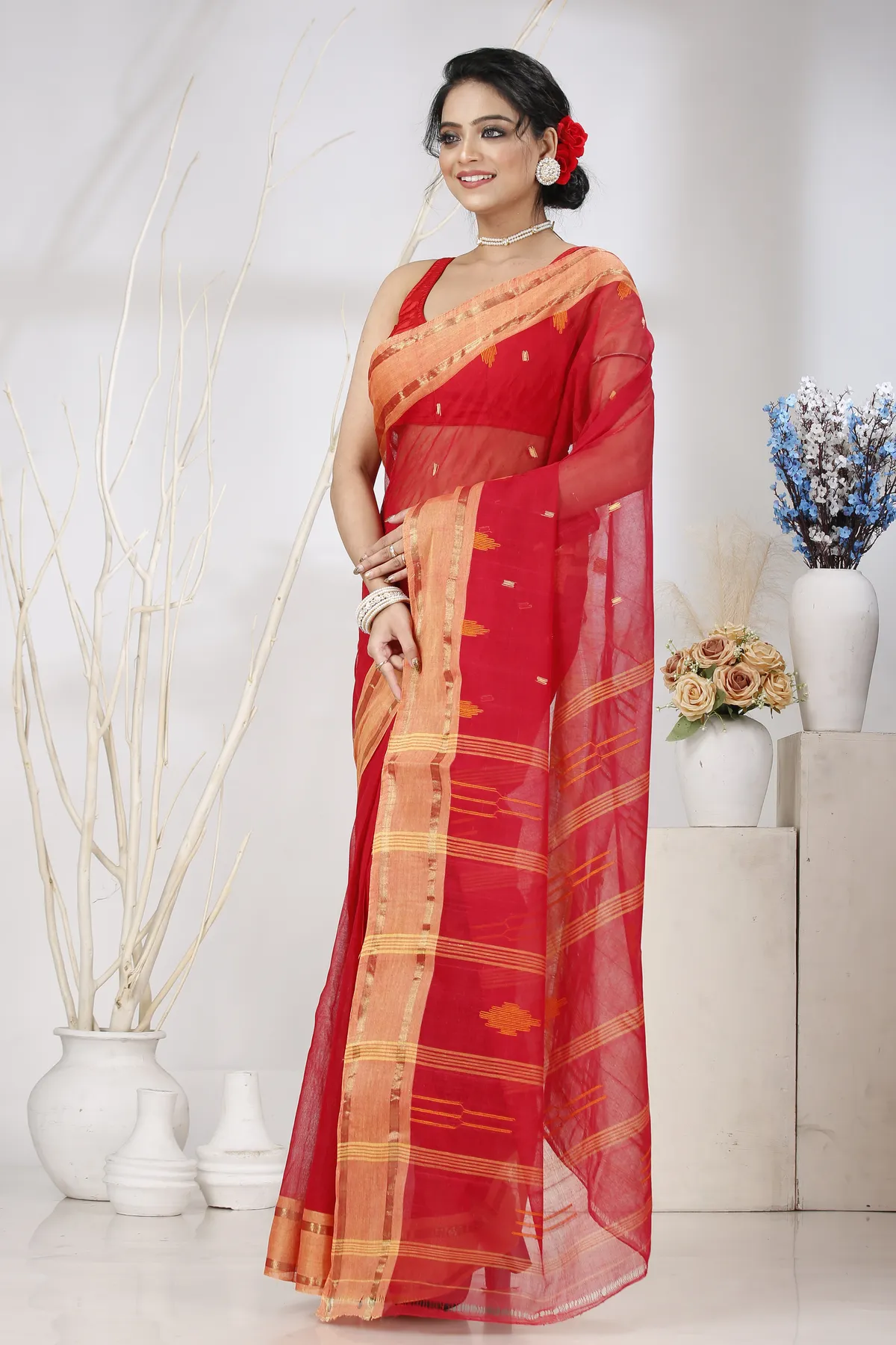 DipDiya Pure Cotton Red Metu Artisan Crafted Tant Sarees