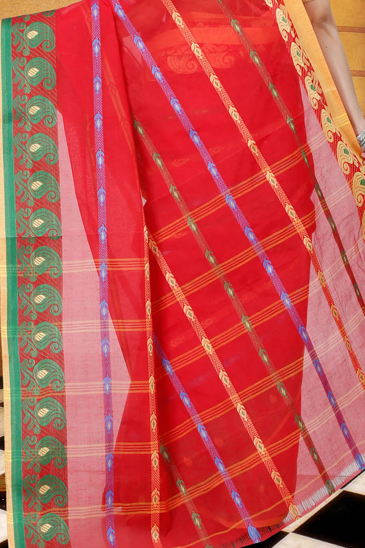 DipDiya Pure Cotton Red Nehan Handloom Heritage Tant Sarees