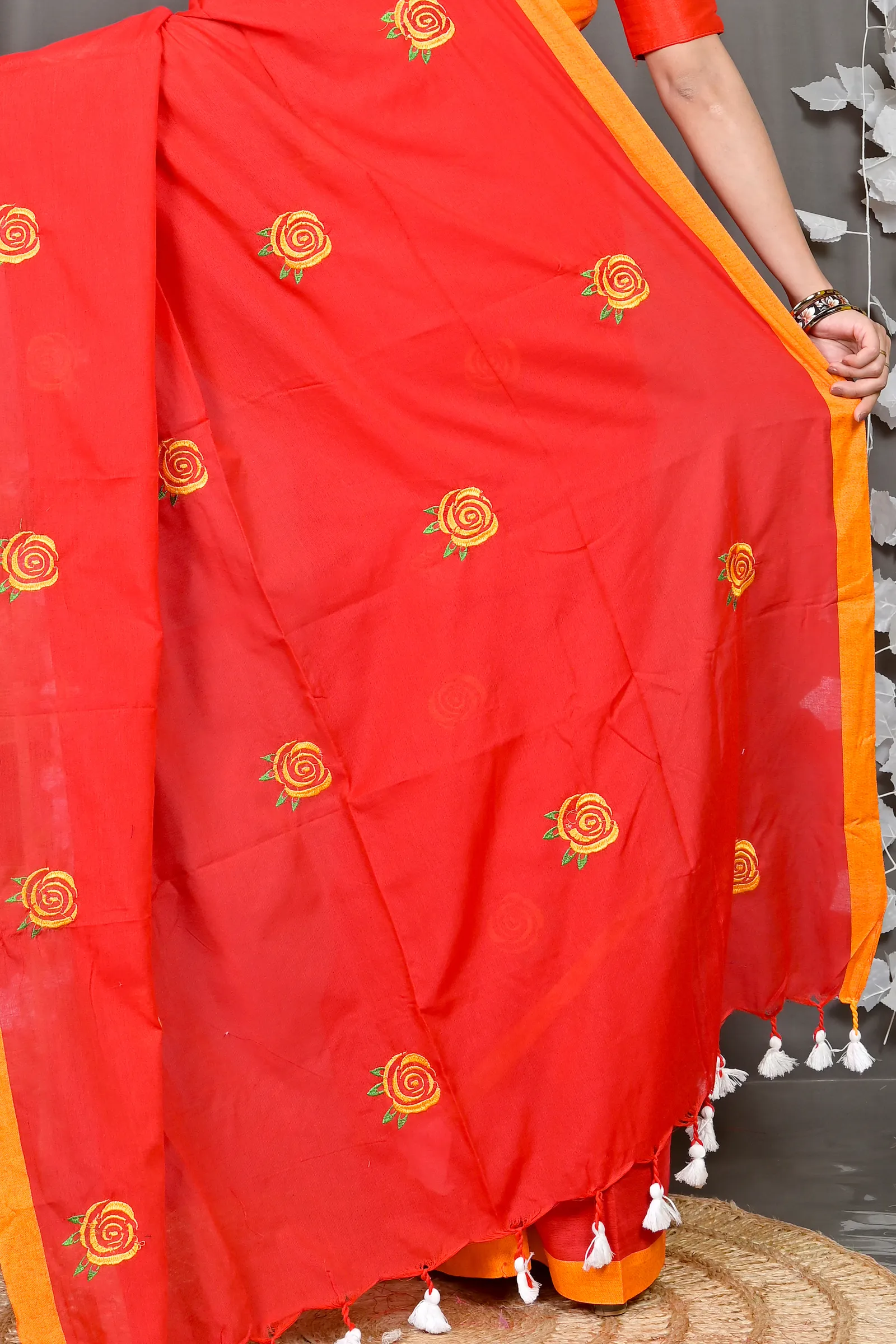 DipDiya Pure Cotton Red Parag Traditional Bengali Embroidery Handloom sarees