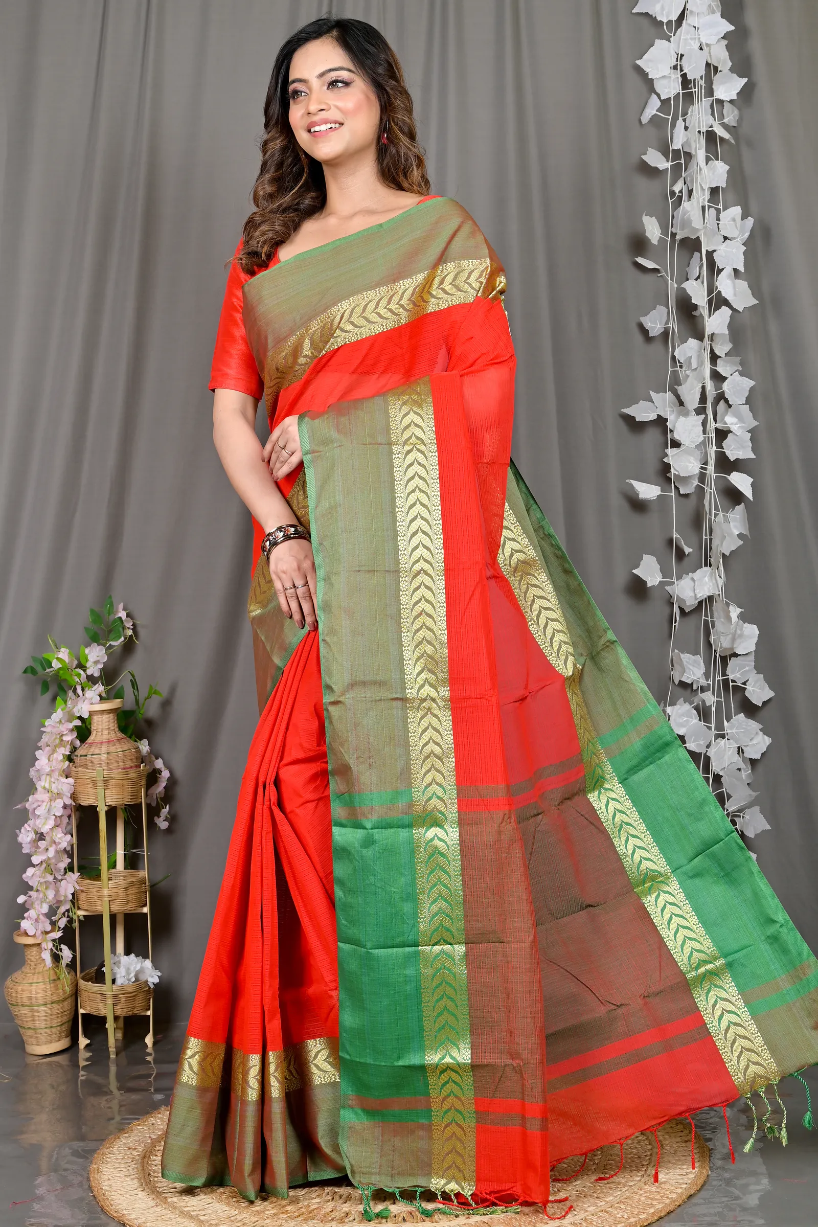 DipDiya Pure Cotton Red Parvin Woven by Hand Tant Sarees