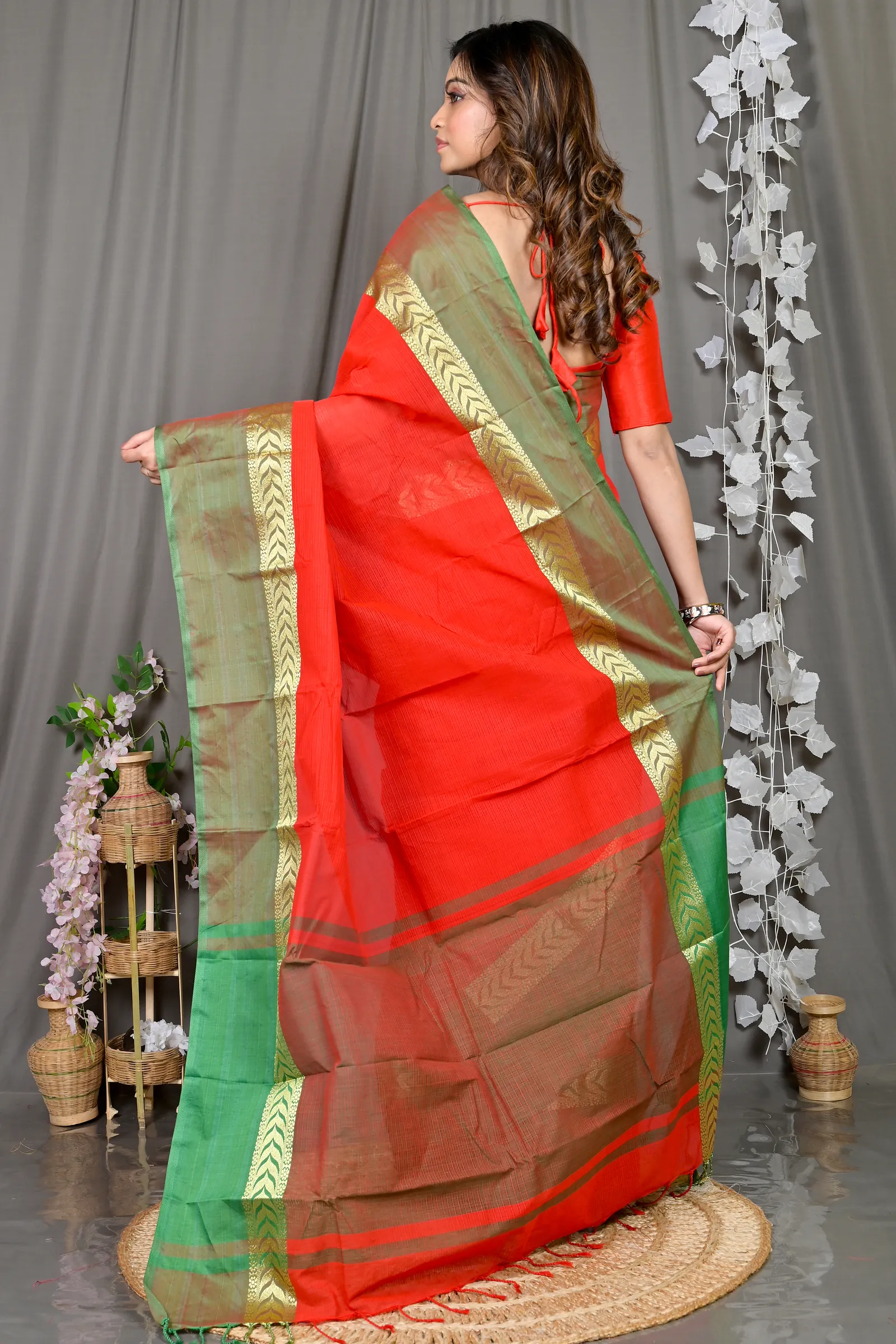 DipDiya Pure Cotton Red Parvin Woven by Hand Tant Sarees
