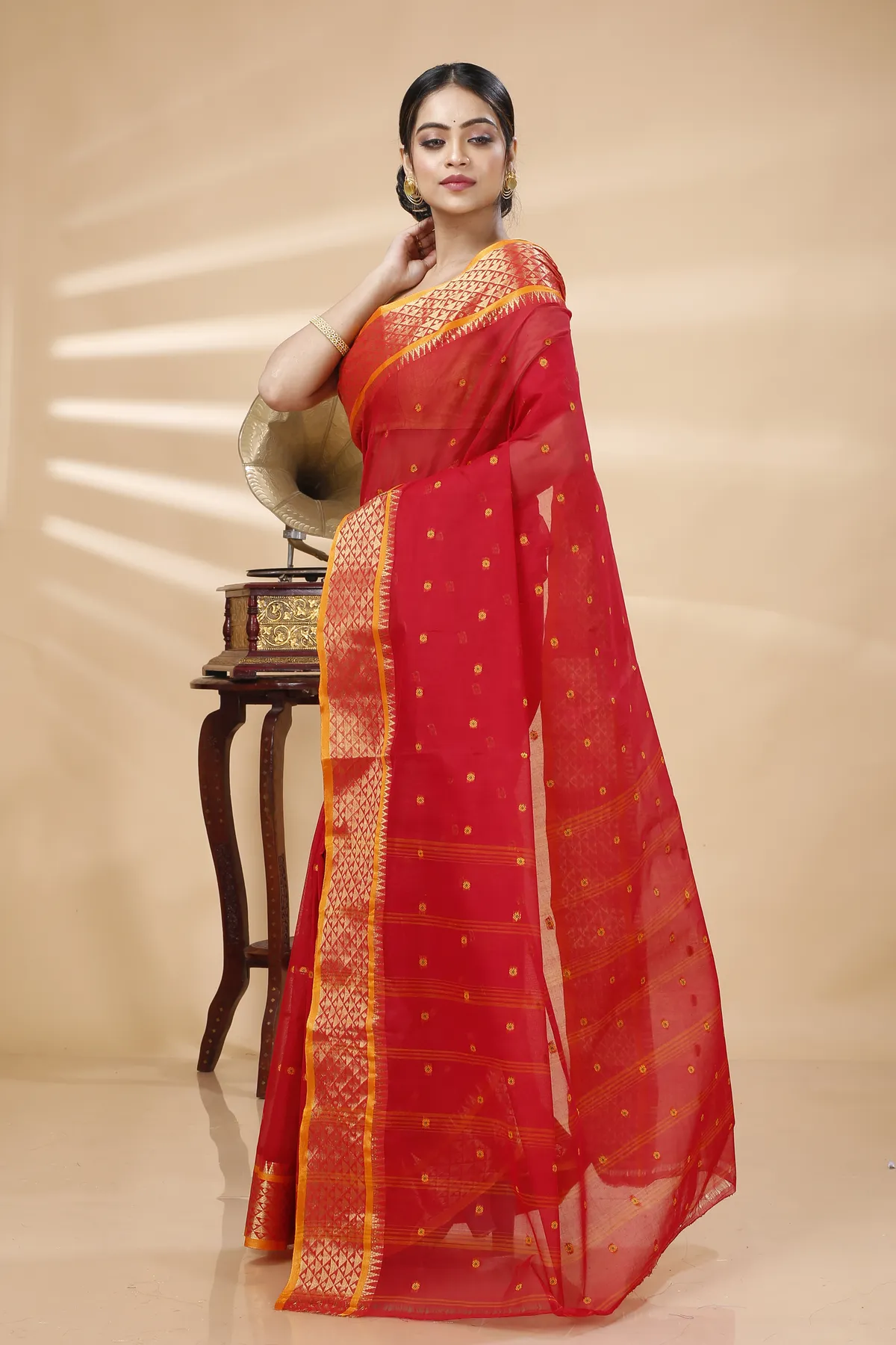 DipDiya Pure Cotton Red Peral Crafted with Soul Tant Sarees