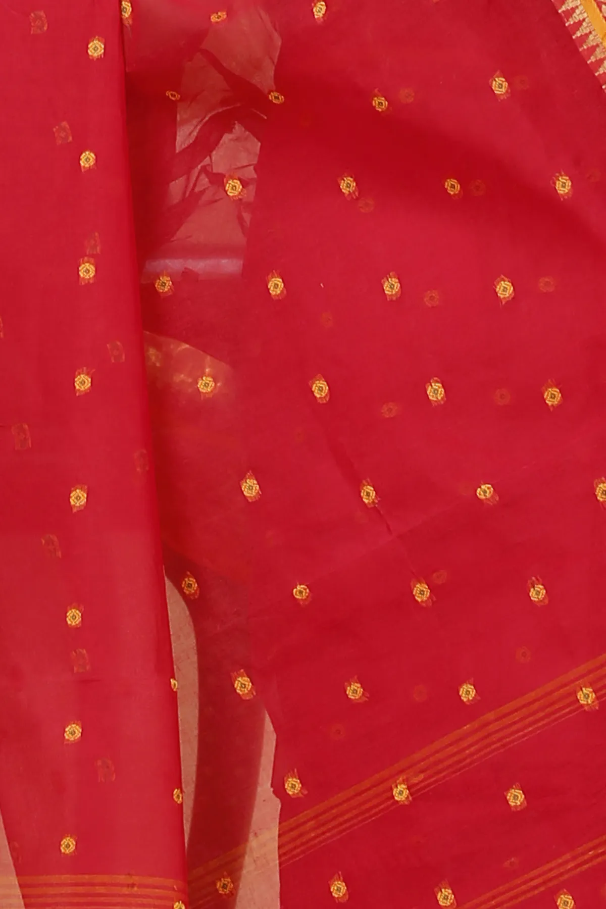 DipDiya Pure Cotton Red Peral Crafted with Soul Tant Sarees