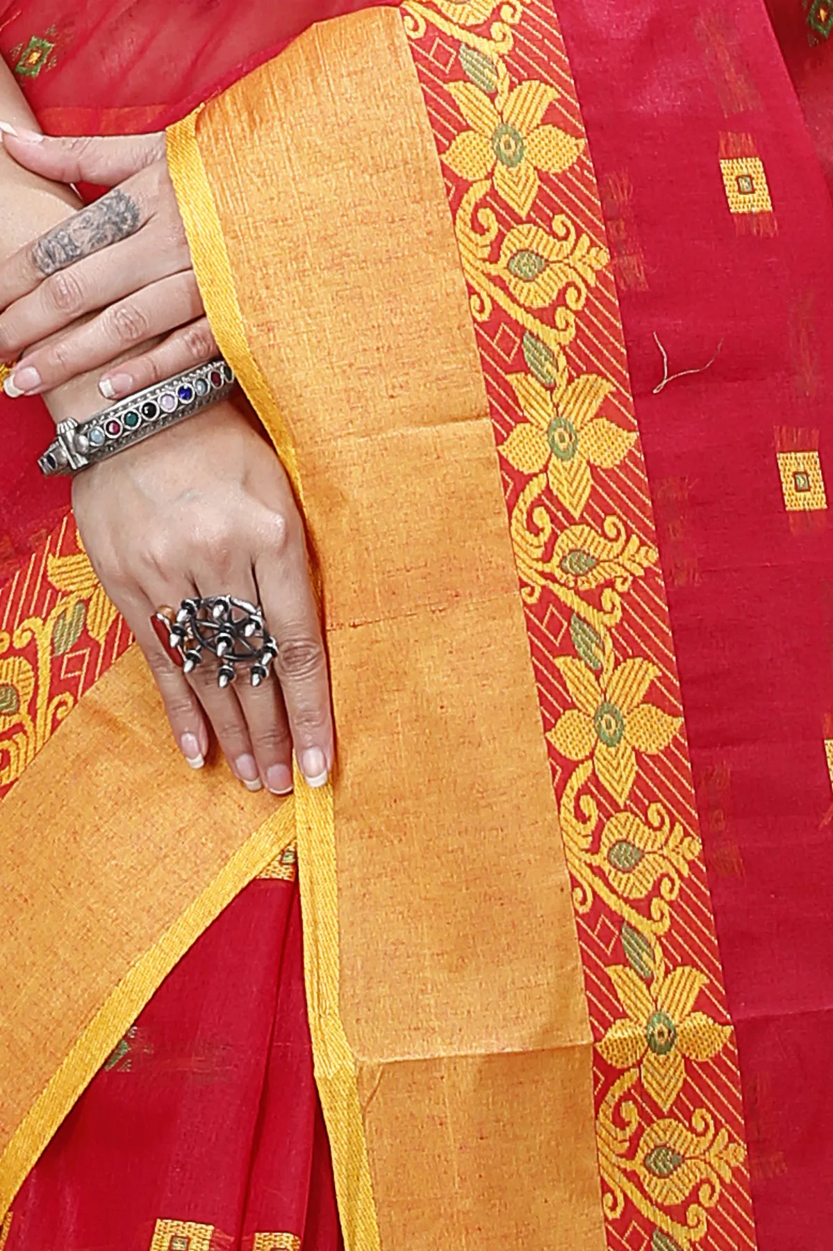 DipDiya Pure Cotton Red Ramala Threads of Tradition Tant Sarees
