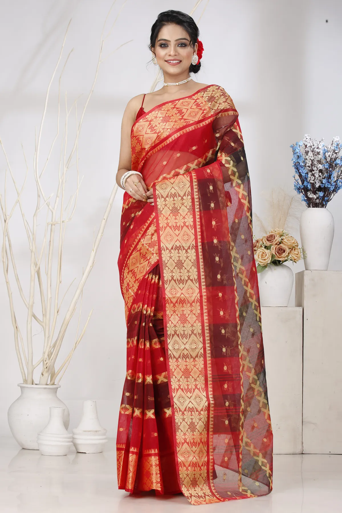DipDiya Pure Cotton Red SonaJhuri Desiging Handloom Heritage Tant Sarees