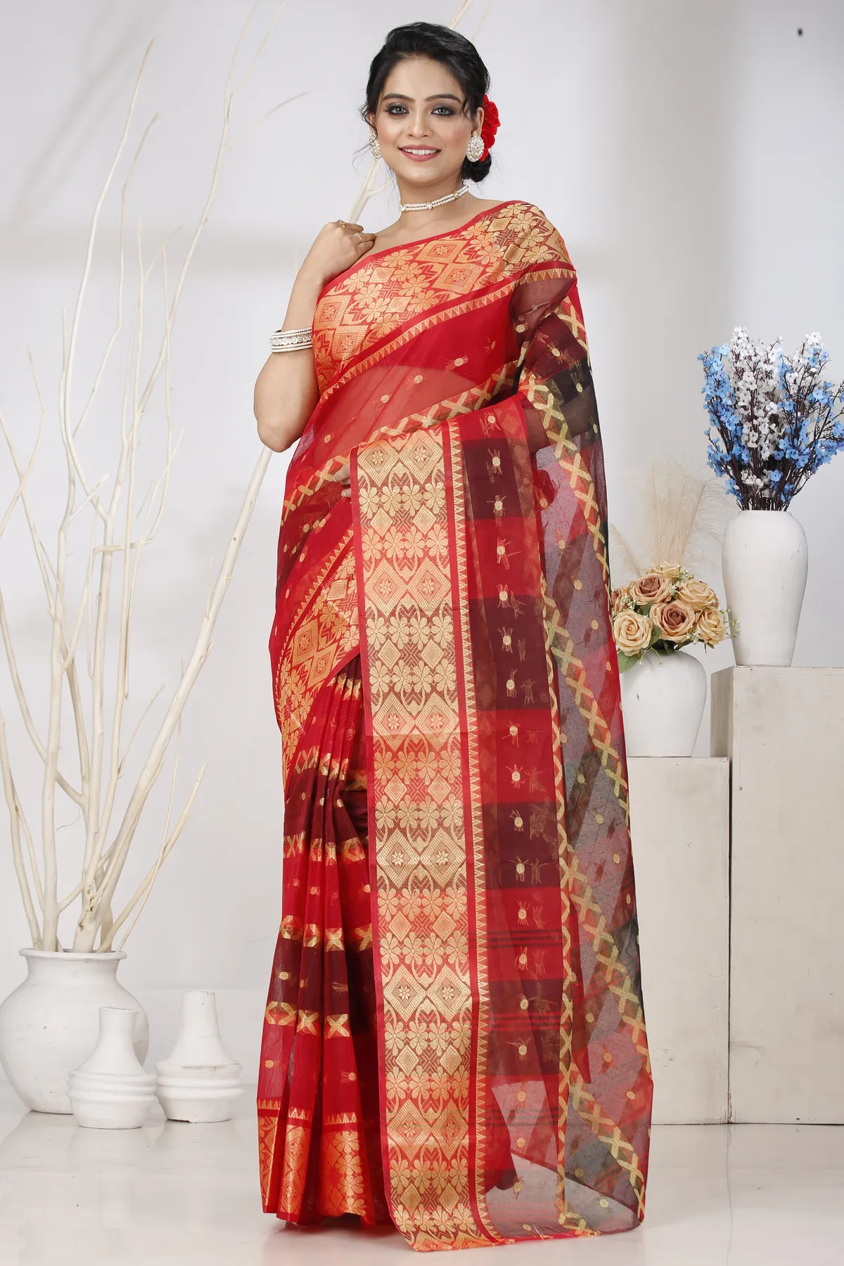DipDiya Pure Cotton Red SonaJhuri Desiging Handloom Heritage Tant Sarees