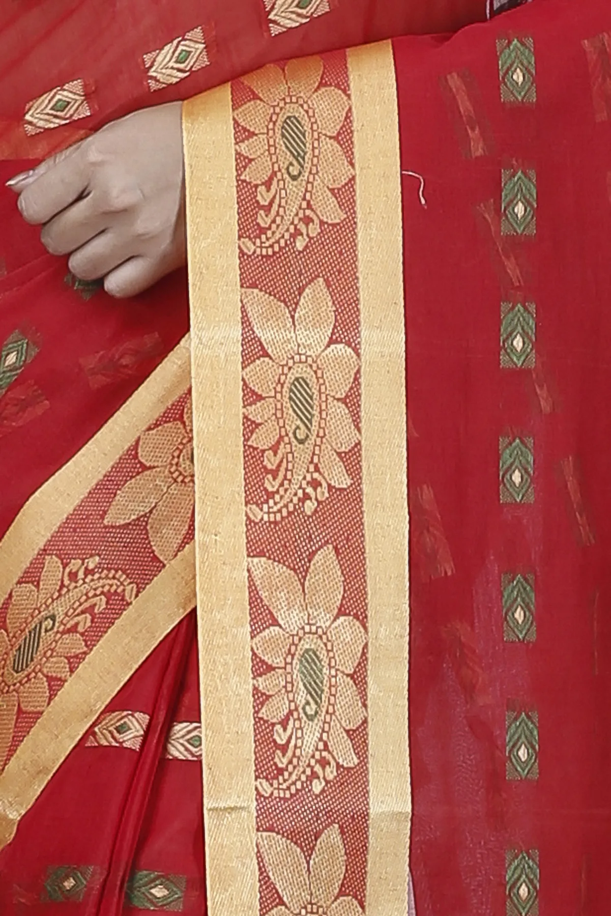 DipDiya Pure Cotton Red Udaya Elegant by Tradition Tant Sarees