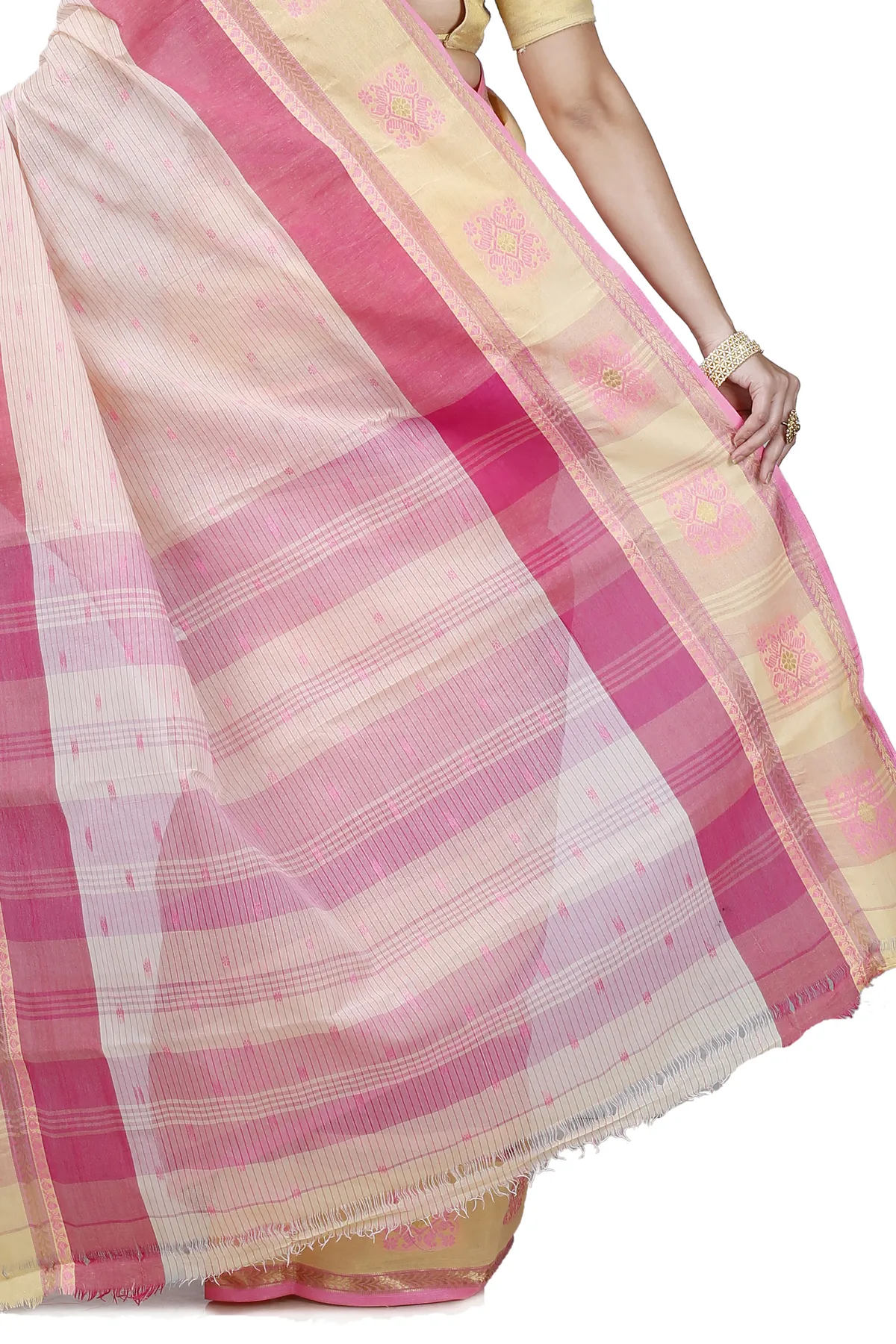 DipDiya Pure Cotton Red Uma Crafted by Artisans Tant Sarees