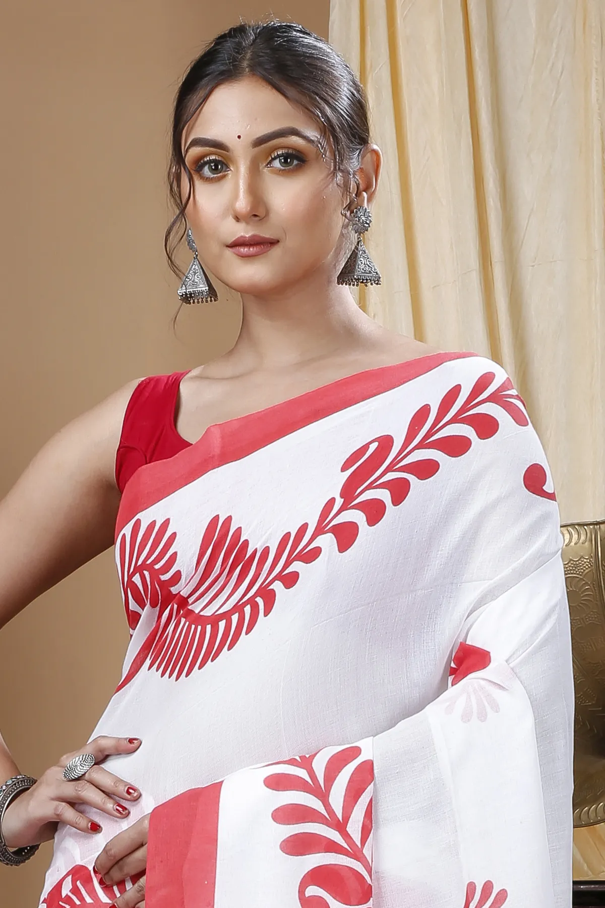 DipDiya Pure Cotton Red White Durga Rooted in Bengal Printed Handloom Sarees