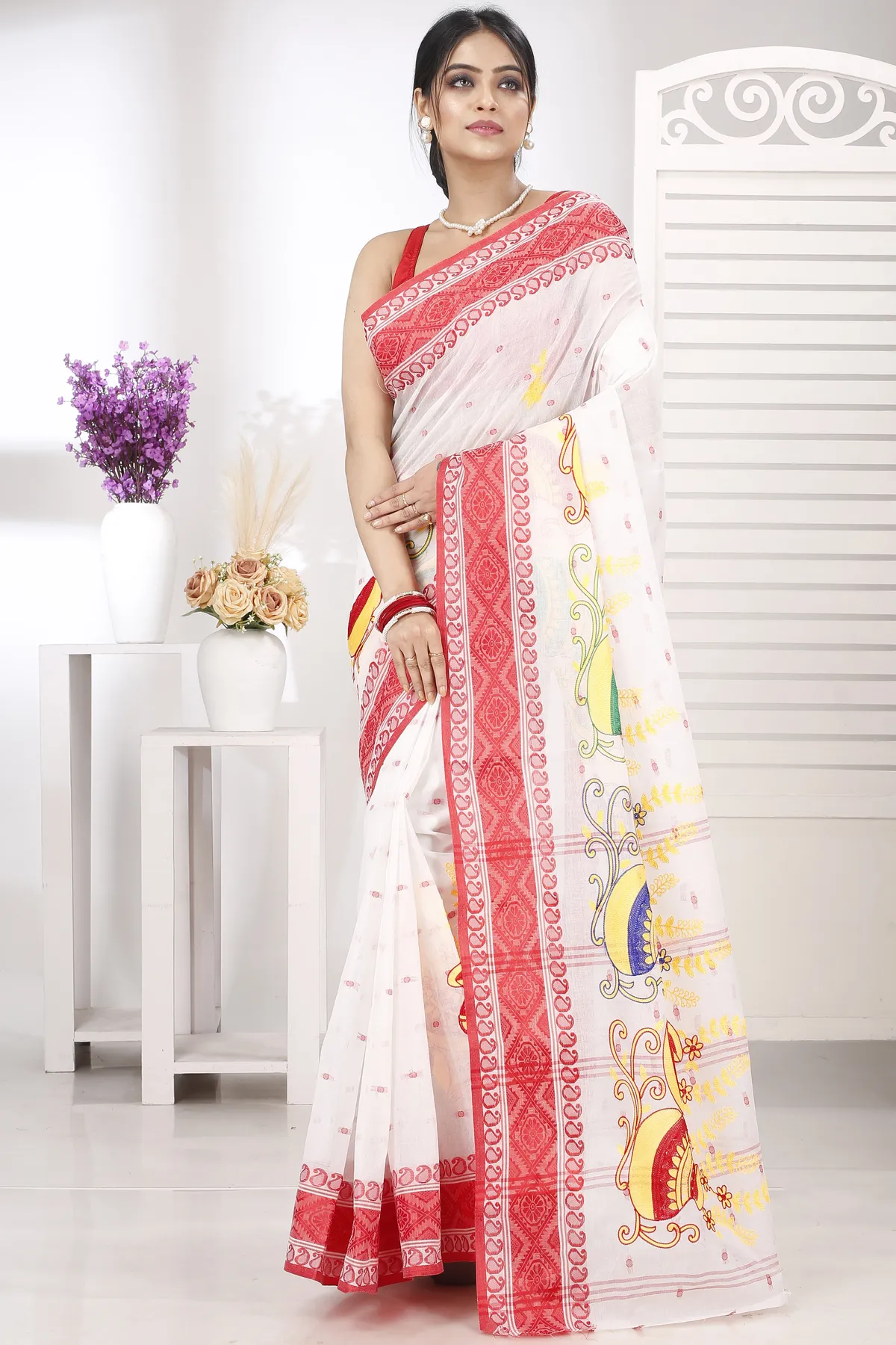 DipDiya Pure Cotton Red White Embi Boysko Ghot Bengali Heritage Embroidery Tant Sarees