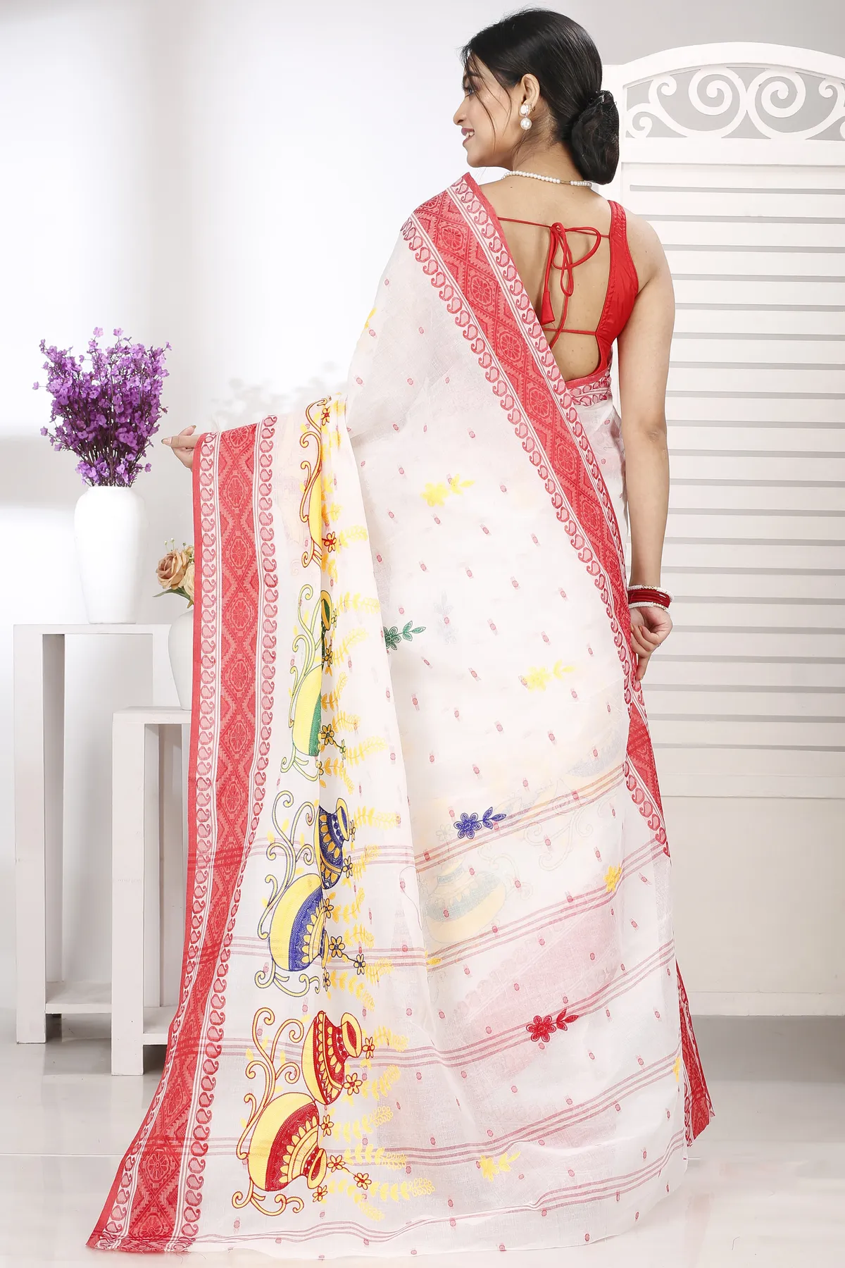 DipDiya Pure Cotton Red White Embi Boysko Ghot Bengali Heritage Embroidery Tant Sarees