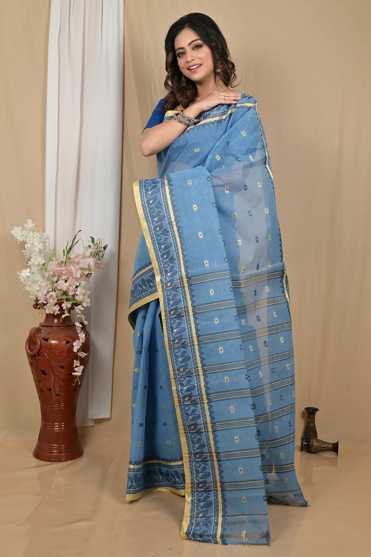 DipDiya Pure Cotton Royal Blue Achlin Classic Bengali Tant Sarees