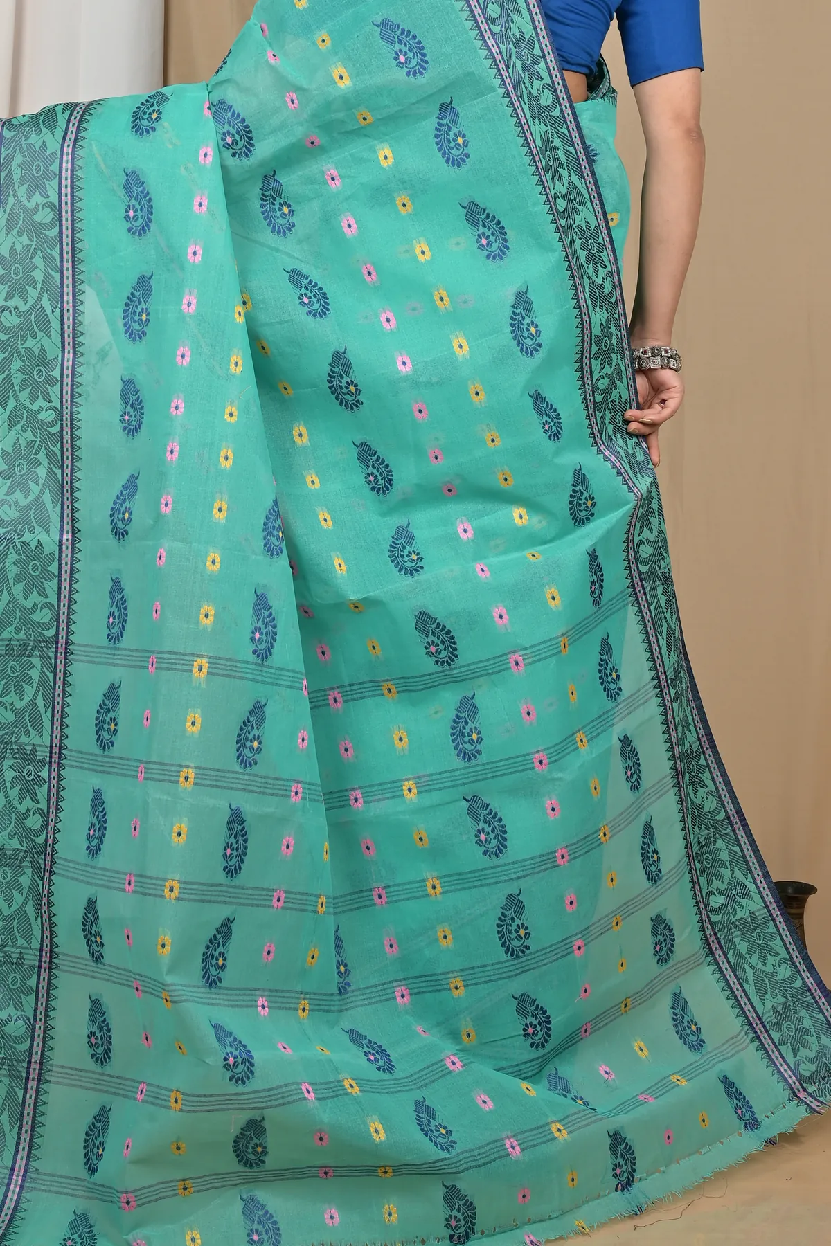 DipDiya Pure Cotton Sea Green Achrol Rooted in Bengal Tant Sarees