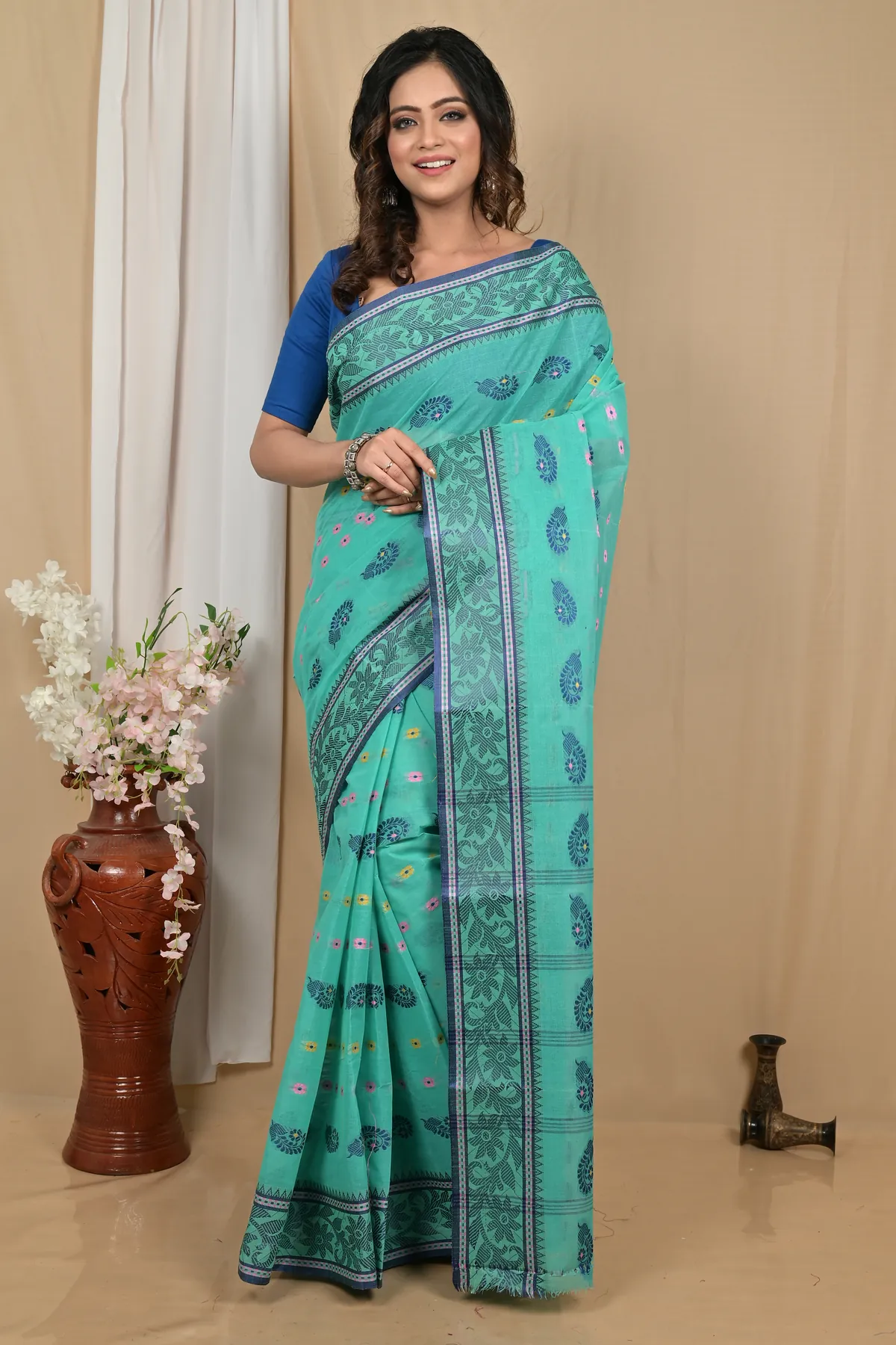 DipDiya Pure Cotton Sea Green Achrol Rooted in Bengal Tant Sarees
