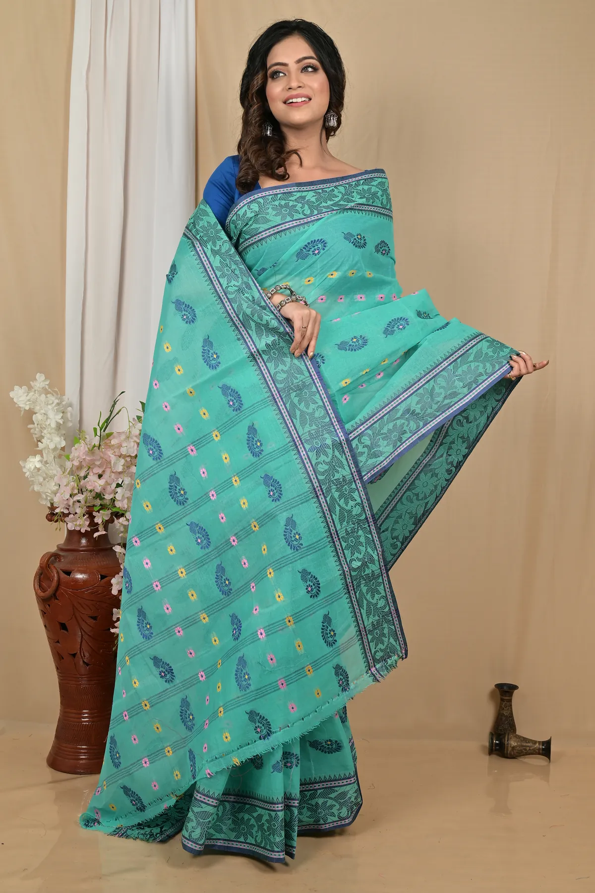 DipDiya Pure Cotton Sea Green Achrol Rooted in Bengal Tant Sarees