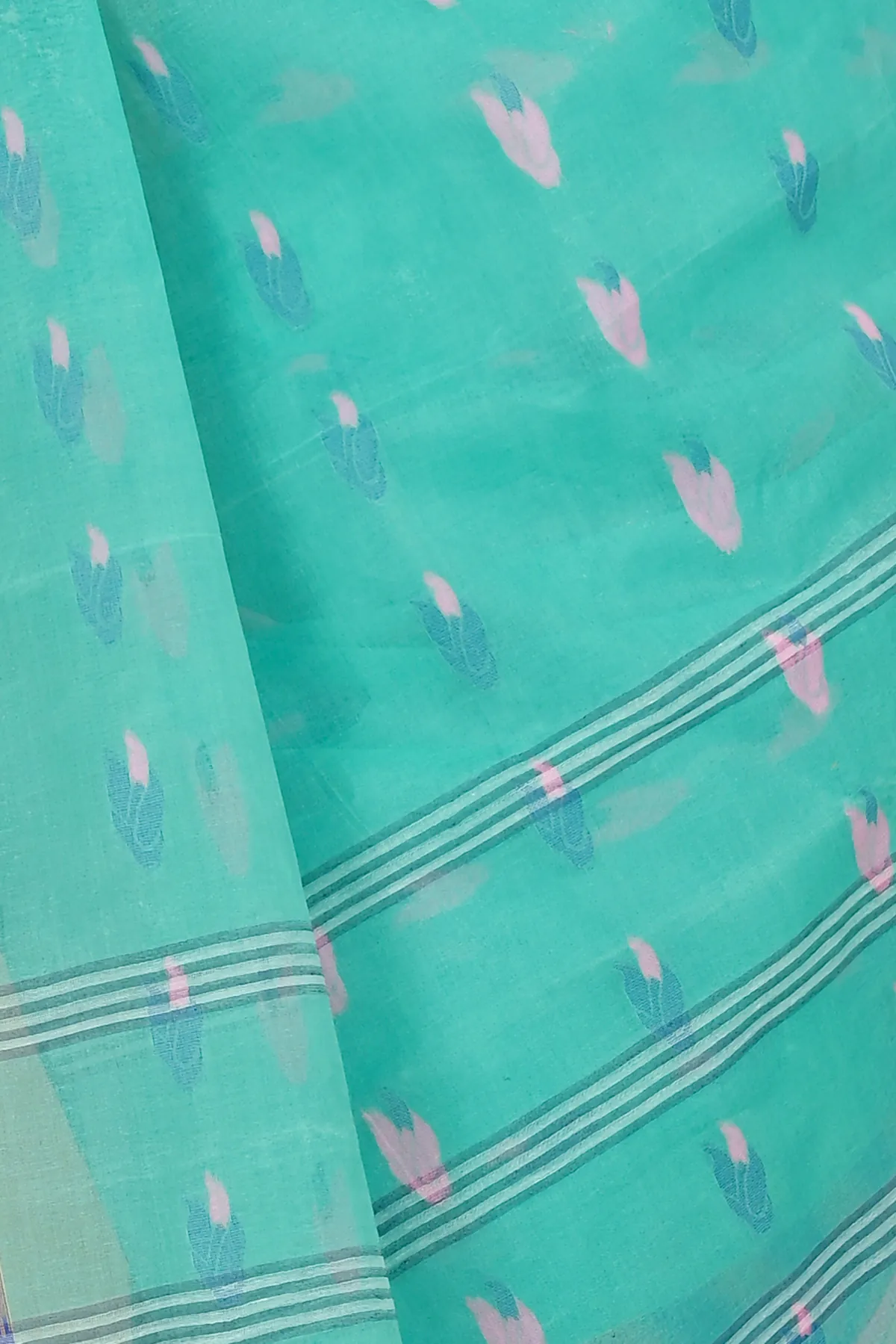 DipDiya Pure Cotton See Green Komtai Crafted in Bengal Tant Sarees