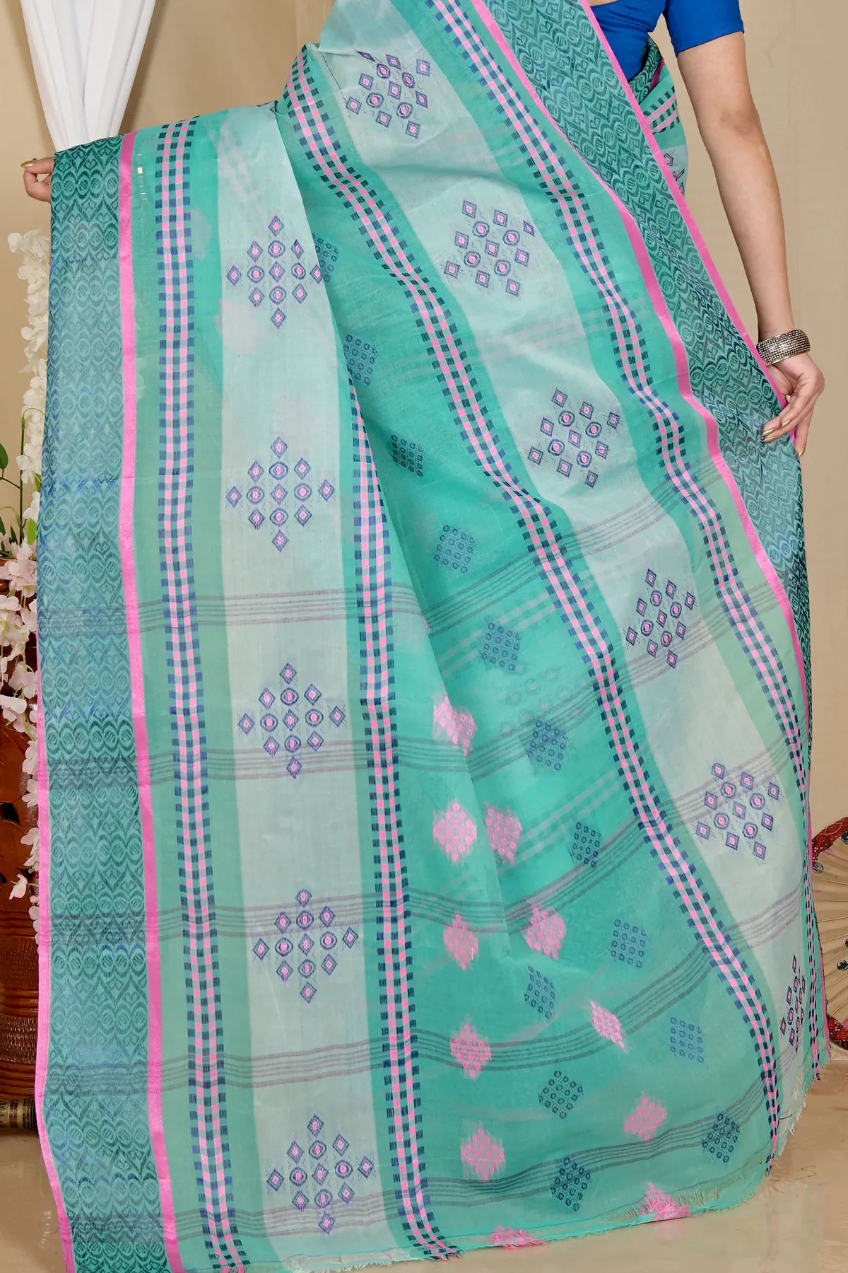 DipDiya Pure Cotton See Green Krita Woven with Love Tant Sarees