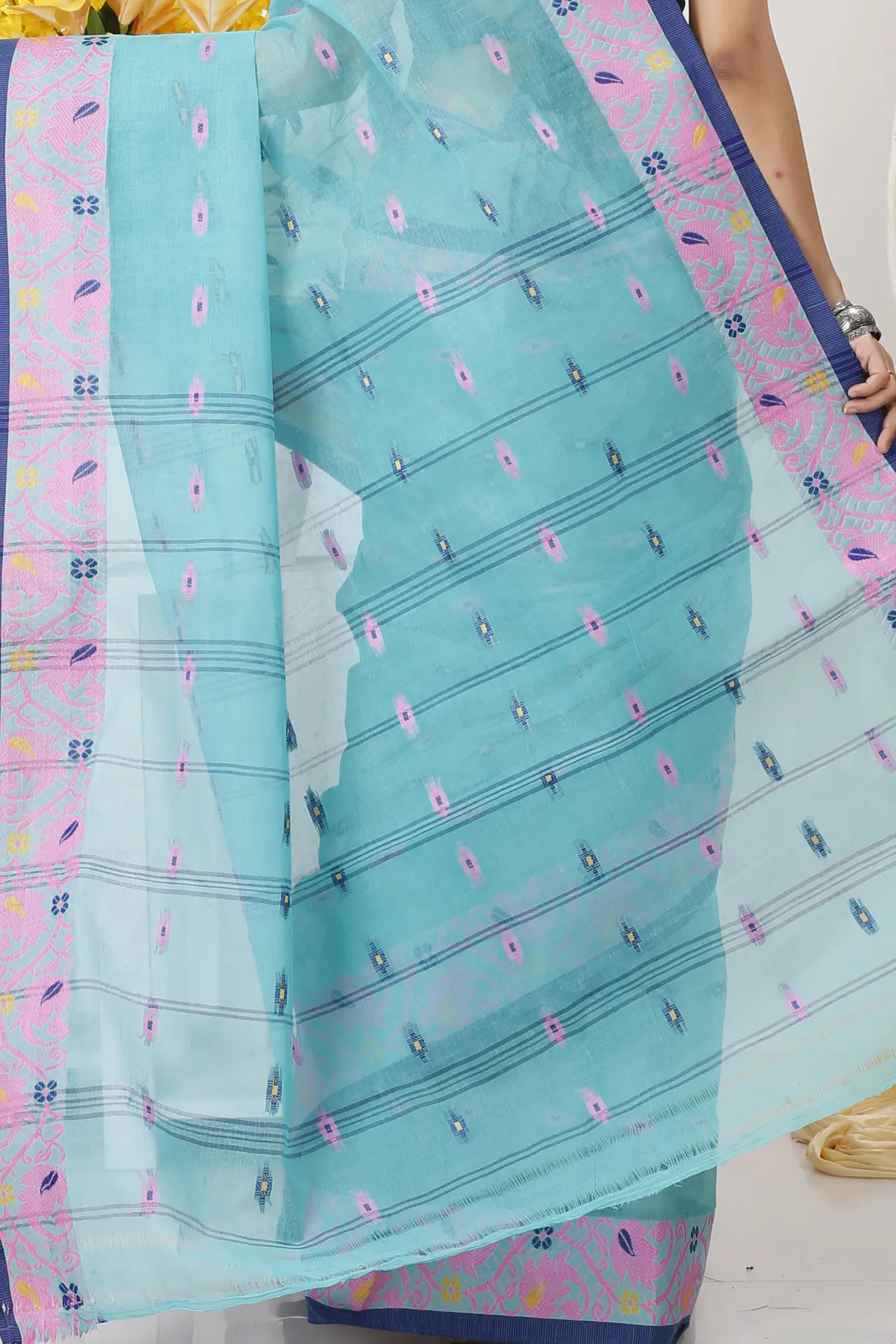DipDiya Pure Cotton See Green Lucy Effortless Tradition Tant Sarees