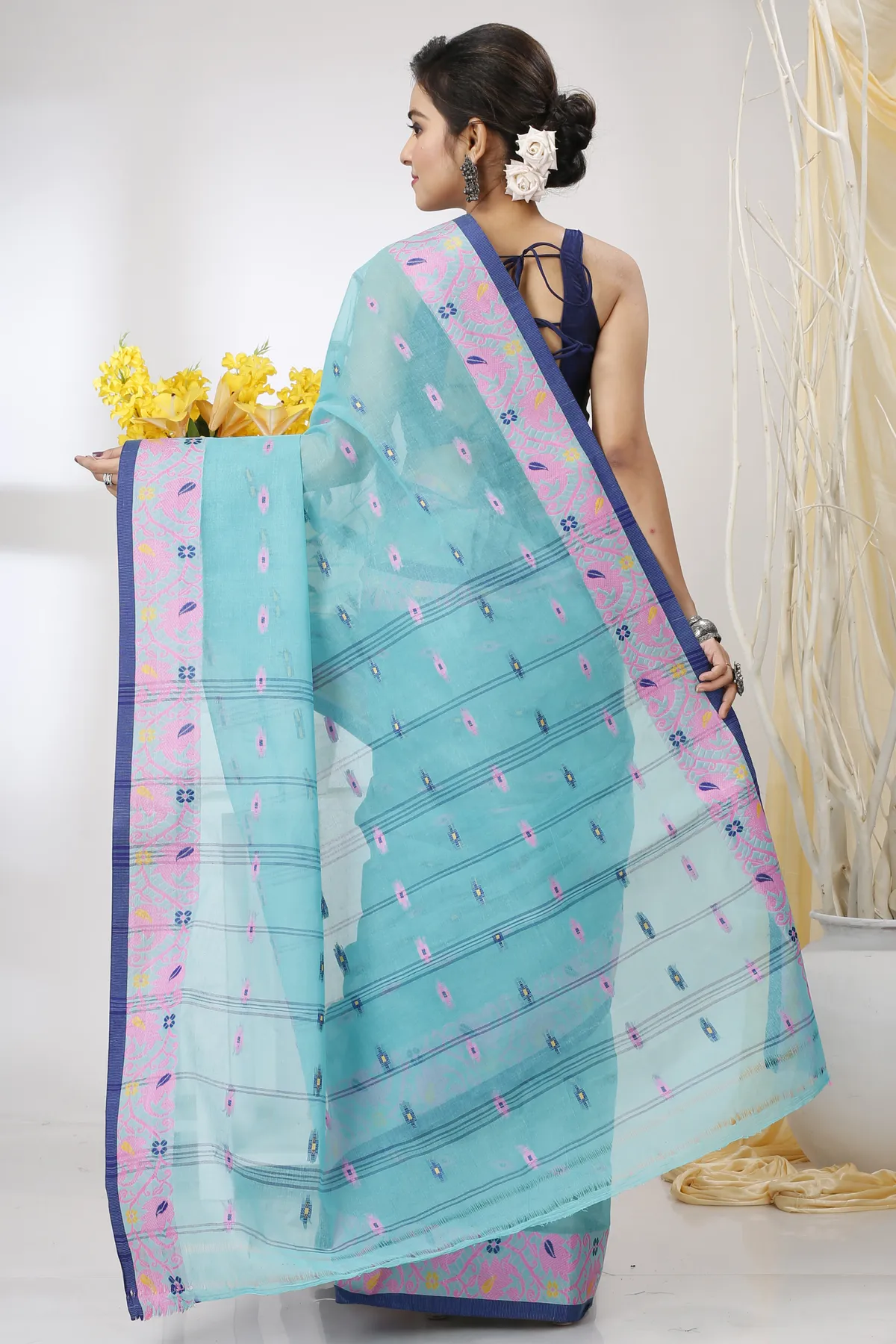 DipDiya Pure Cotton See Green Lucy Effortless Tradition Tant Sarees