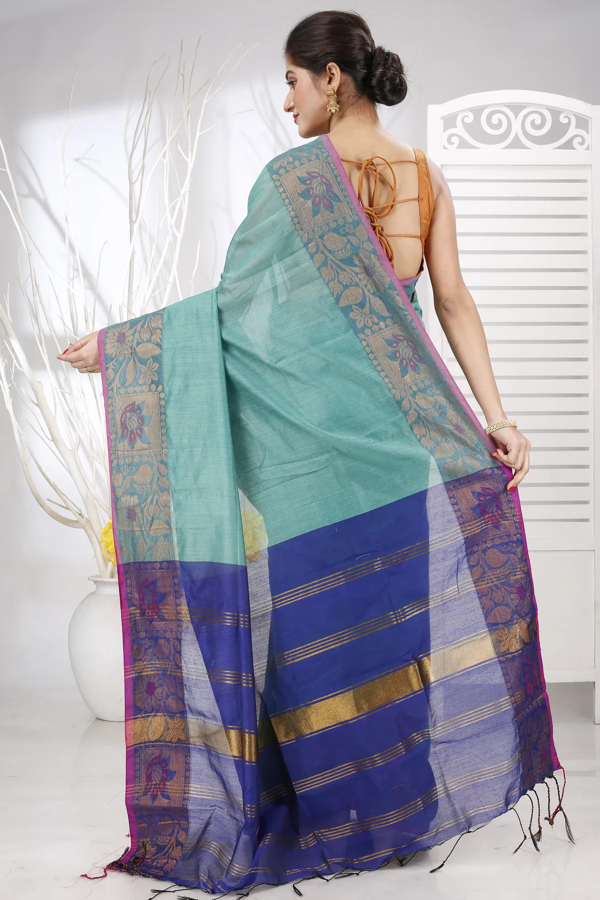 DipDiya Pure Cotton See Green Swarno Grace of Bengal Handloom Sarees
