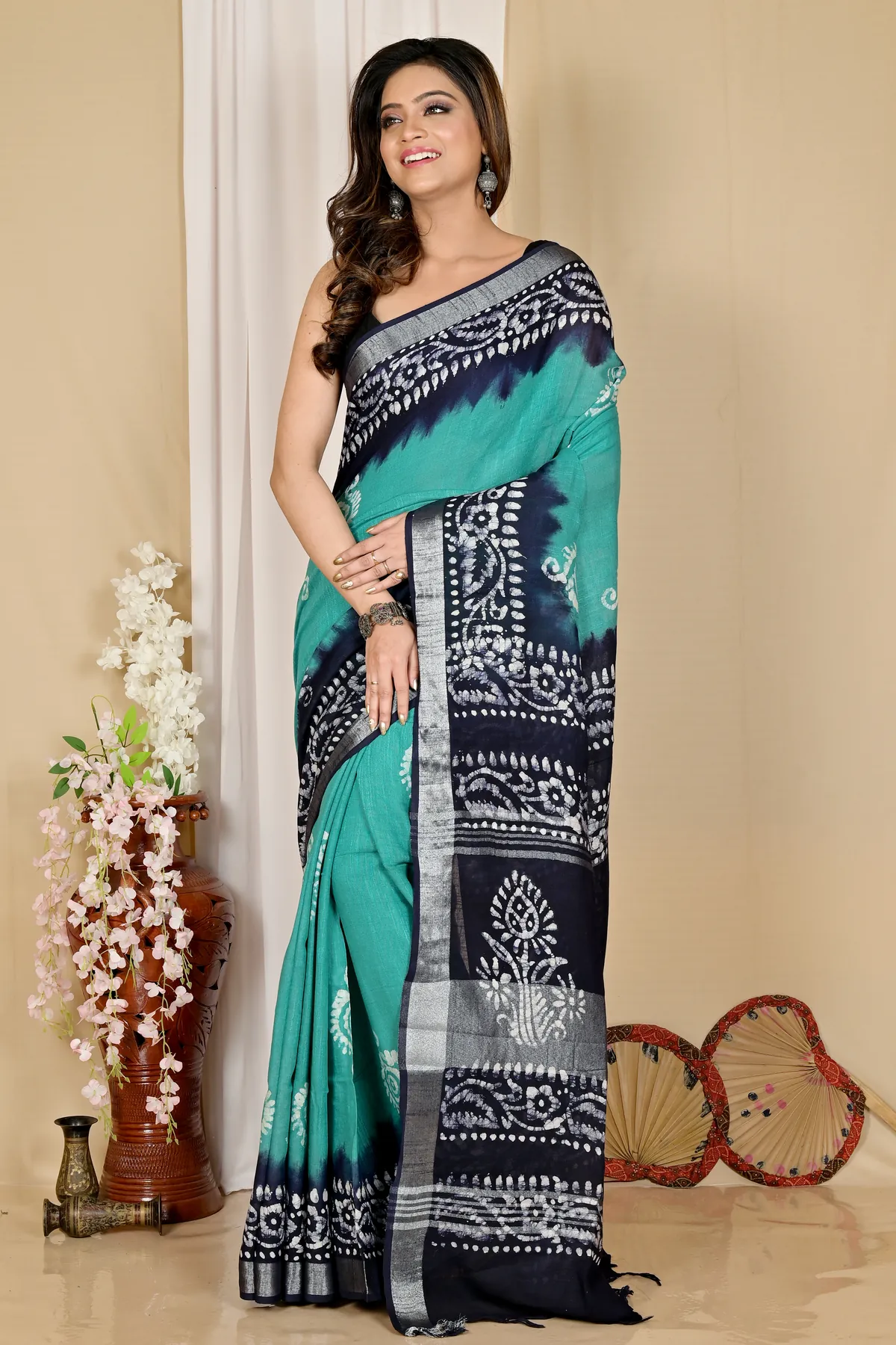 DipDiya Pure Cotton Sky Blue Batika Classic Bengali Batik Print Sarees