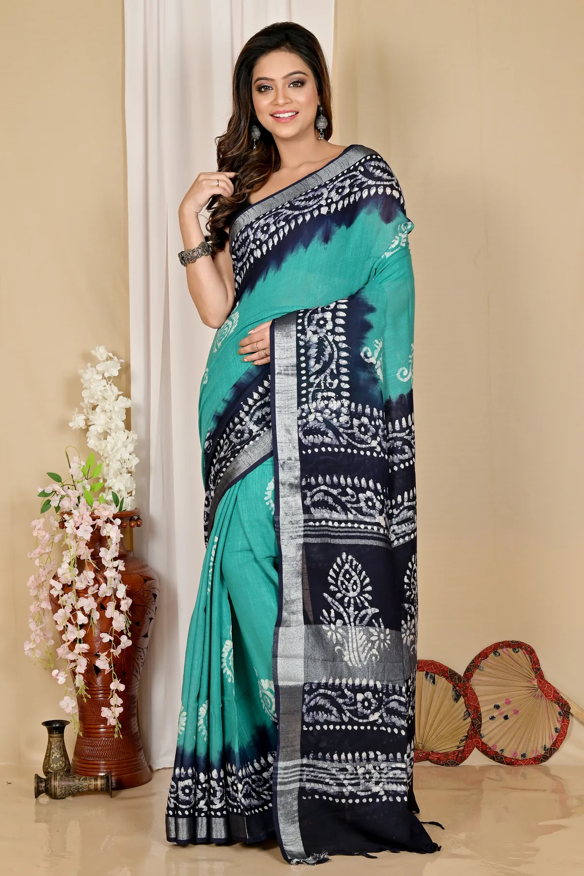 DipDiya Pure Cotton Sky Blue Batika Classic Bengali Batik Print Sarees