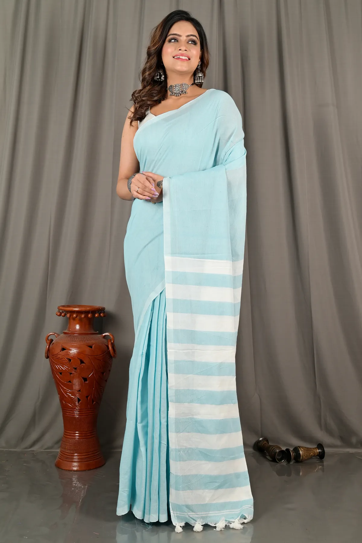 DipDiya Pure Cotton Sky Blue Bisti Timeless Elegance Handloom Sarees