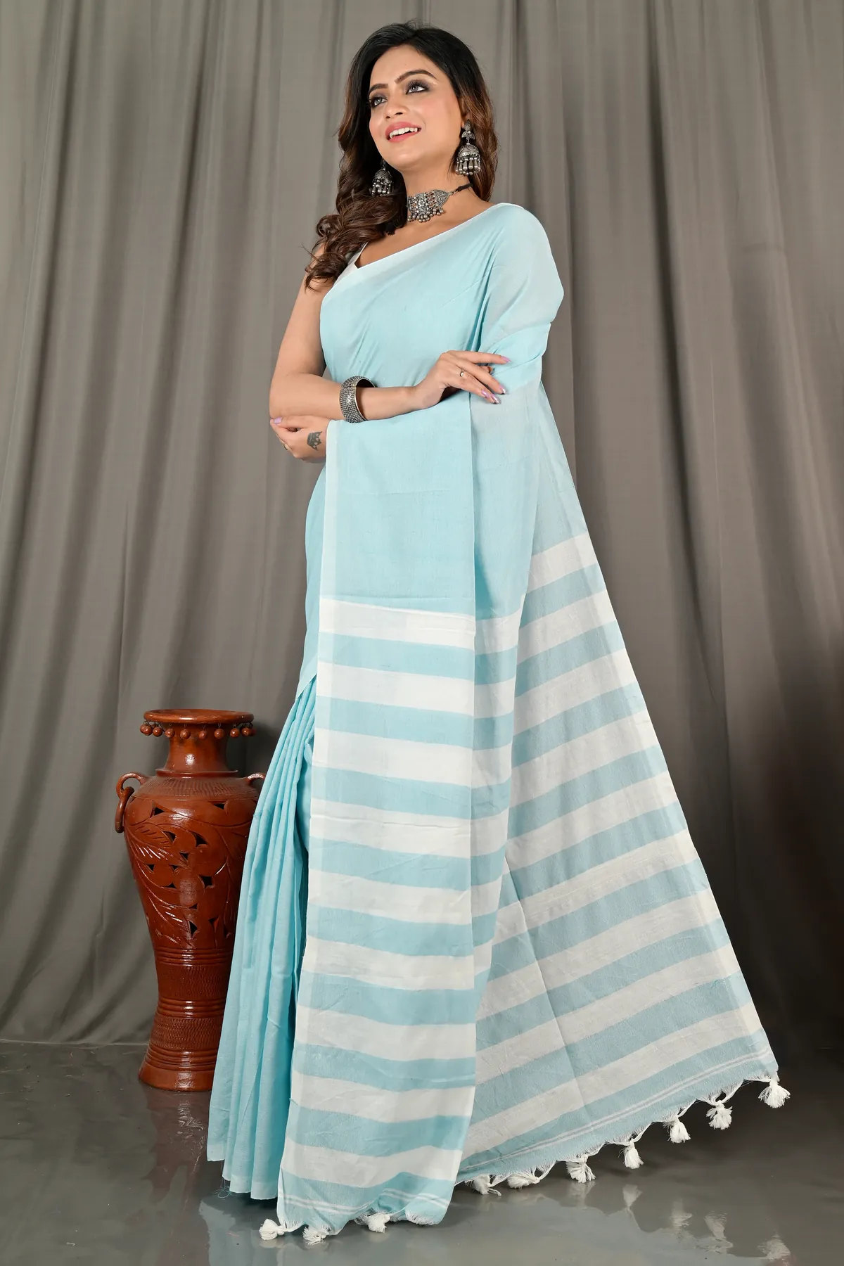 DipDiya Pure Cotton Sky Blue Bisti Timeless Elegance Handloom Sarees