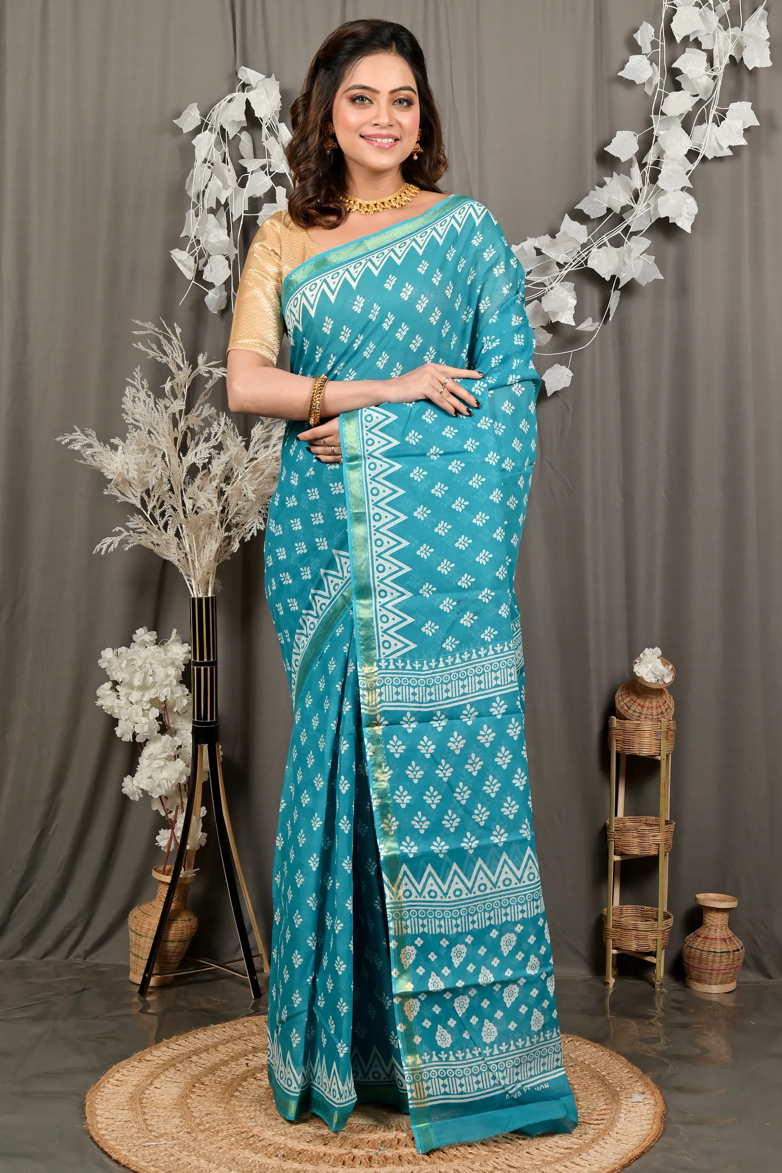 DipDiya Pure Cotton Sky Blue Febasi A Legacy Woven Batik Print Sarees