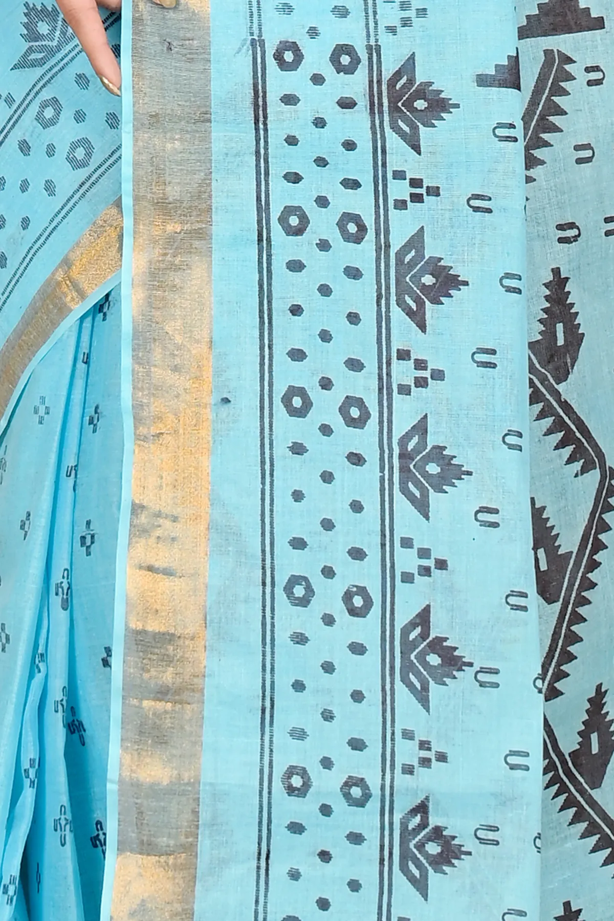 DipDiya Pure Cotton Sky Blue Luvna Elegance in Every Weave Printed Tant Sarees
