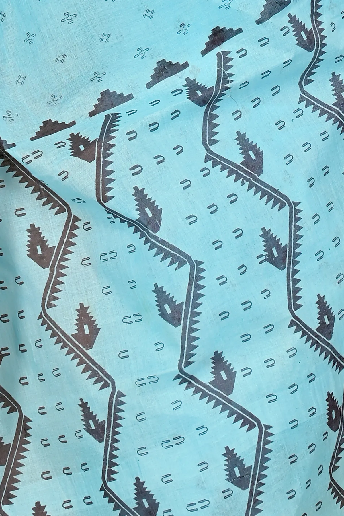 DipDiya Pure Cotton Sky Blue Luvna Elegance in Every Weave Printed Tant Sarees