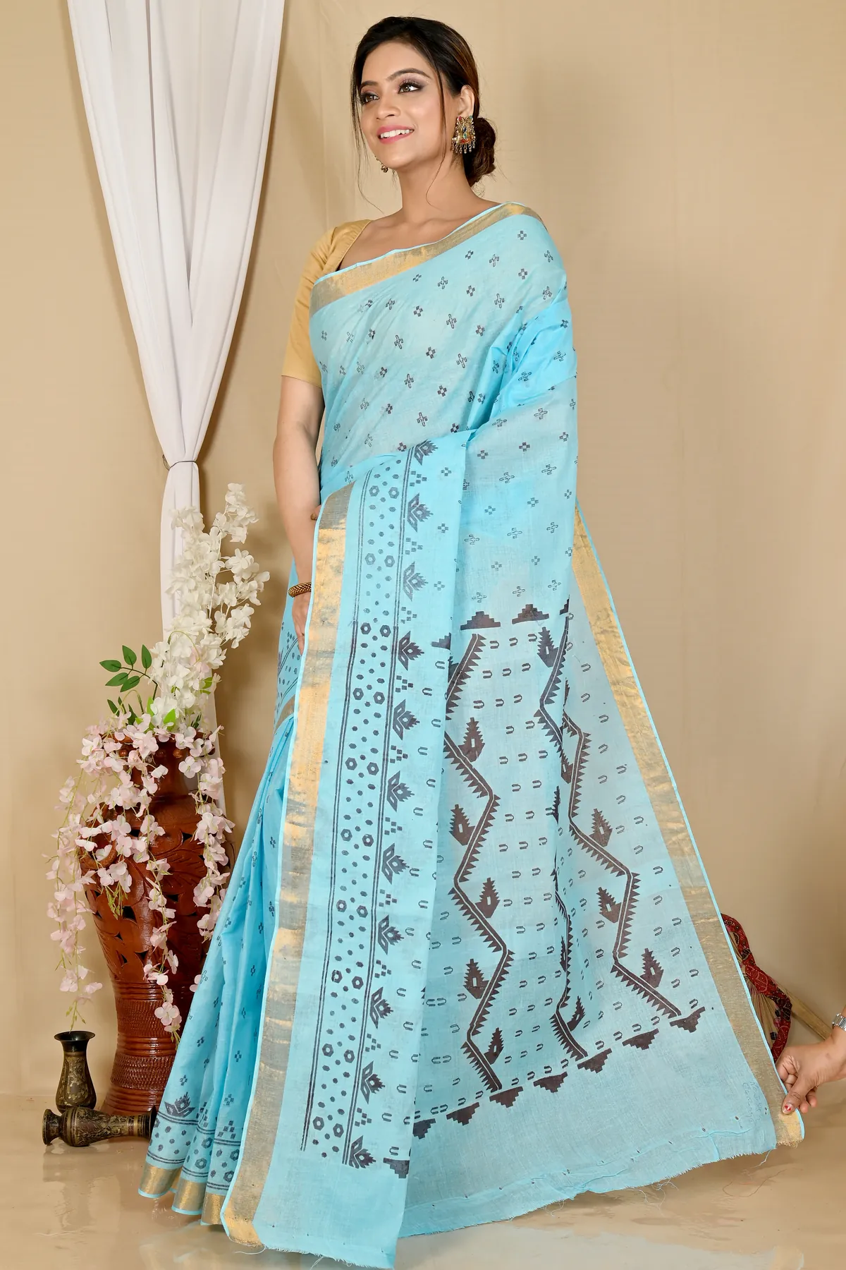 DipDiya Pure Cotton Sky Blue Luvna Elegance in Every Weave Printed Tant Sarees