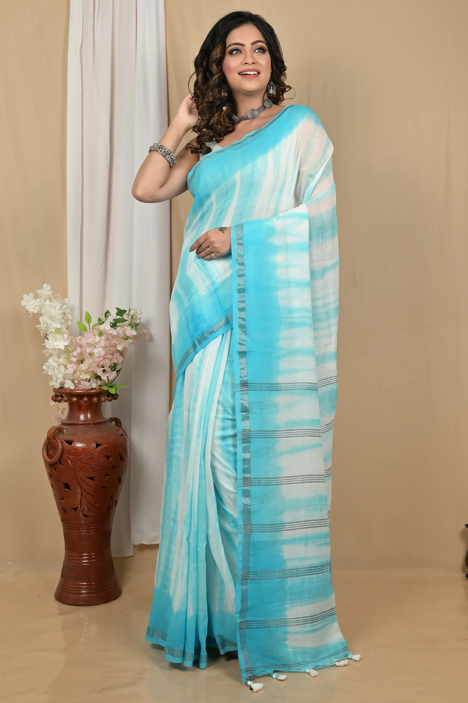DipDiya Pure Cotton Sky White Achmol Effortless Tradition Badhni Dye Sarees