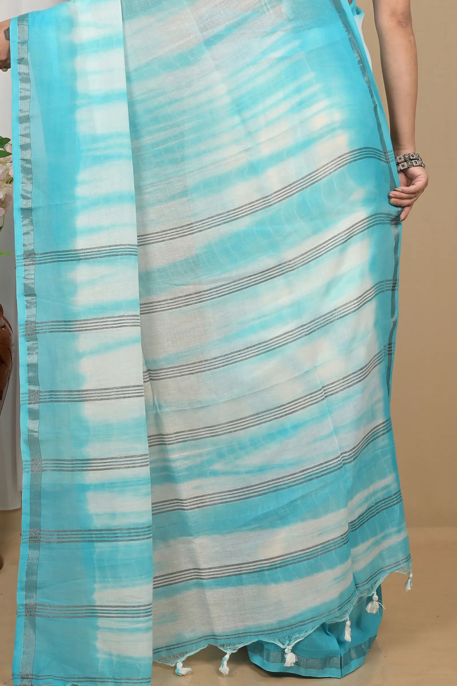 DipDiya Pure Cotton Sky White Achmol Effortless Tradition Badhni Dye Sarees