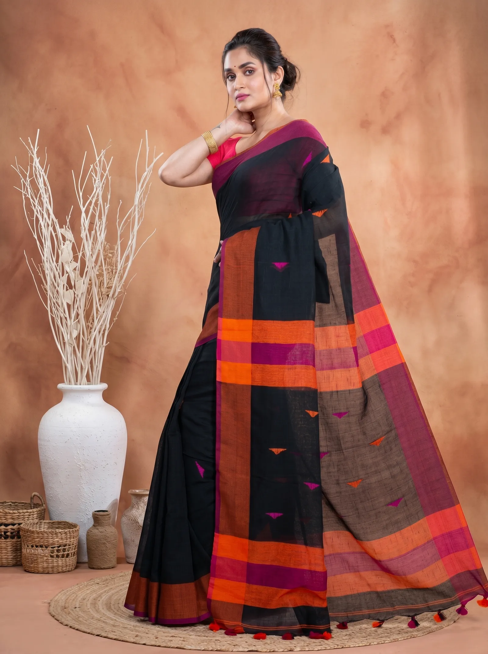 DipDiya Pure Cotton  Traditional Bengali Black Artisan Crafted Clasic Than Handloom Saree