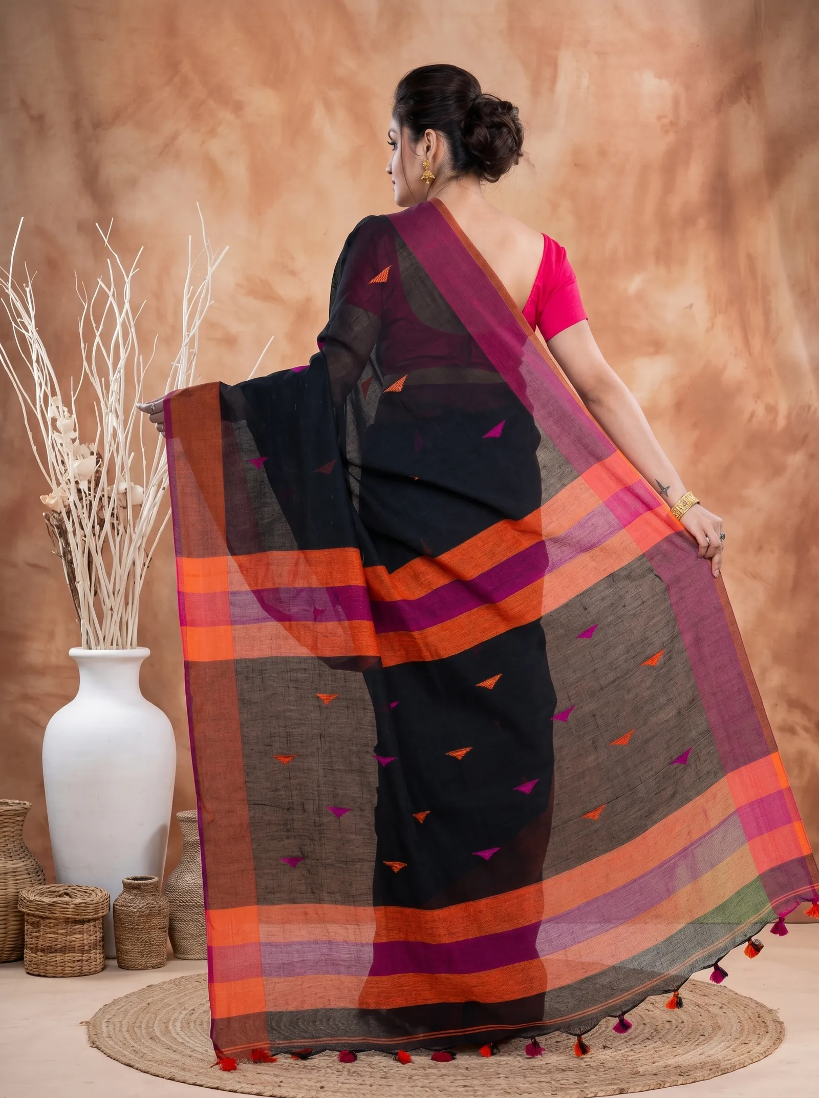 DipDiya Pure Cotton  Traditional Bengali Black Artisan Crafted Clasic Than Handloom Saree
