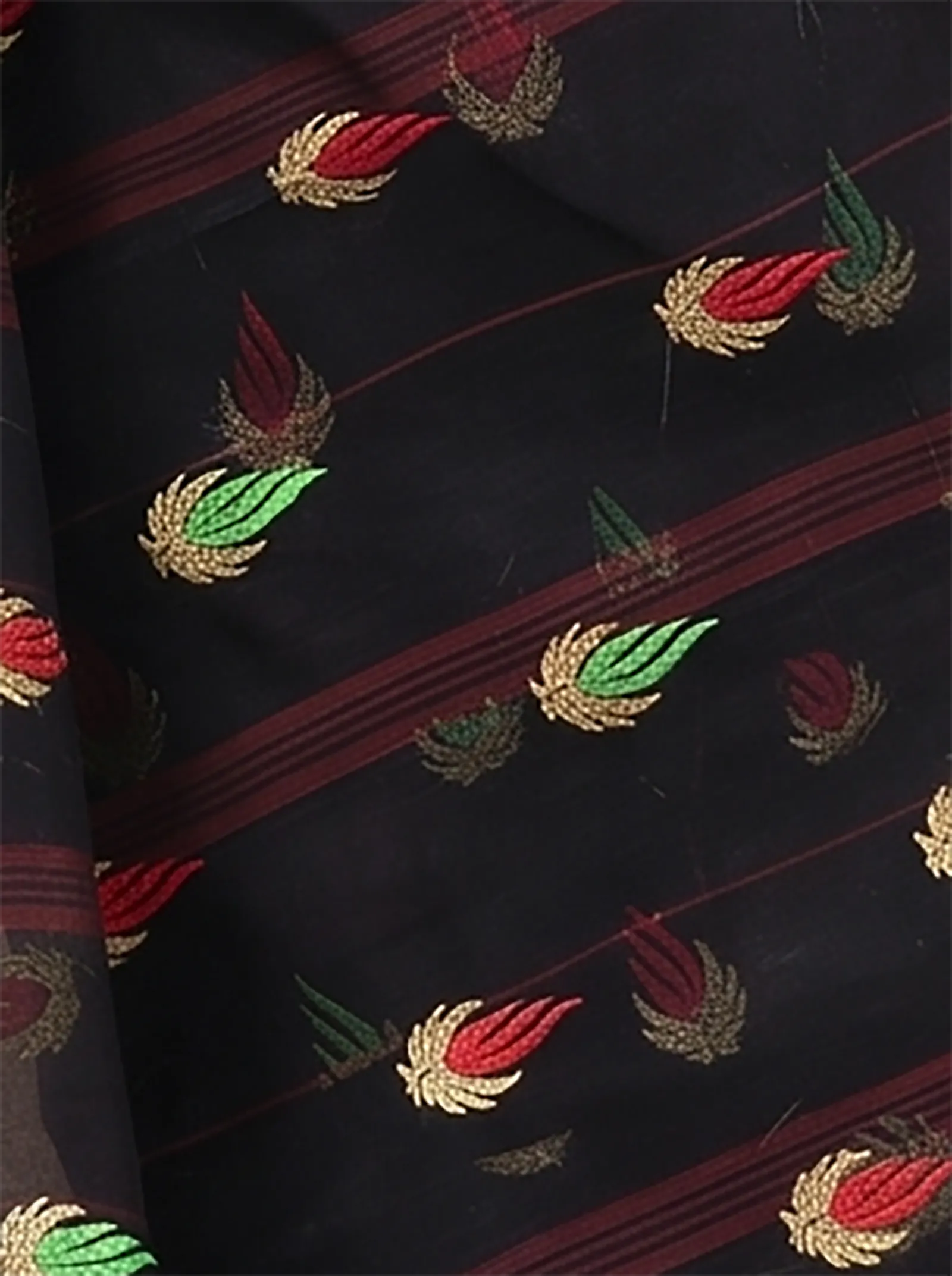 DipDiya Pure Cotton  Traditional Bengali Black Artisan Crafted Dip Embro Embroidery Tant Saree