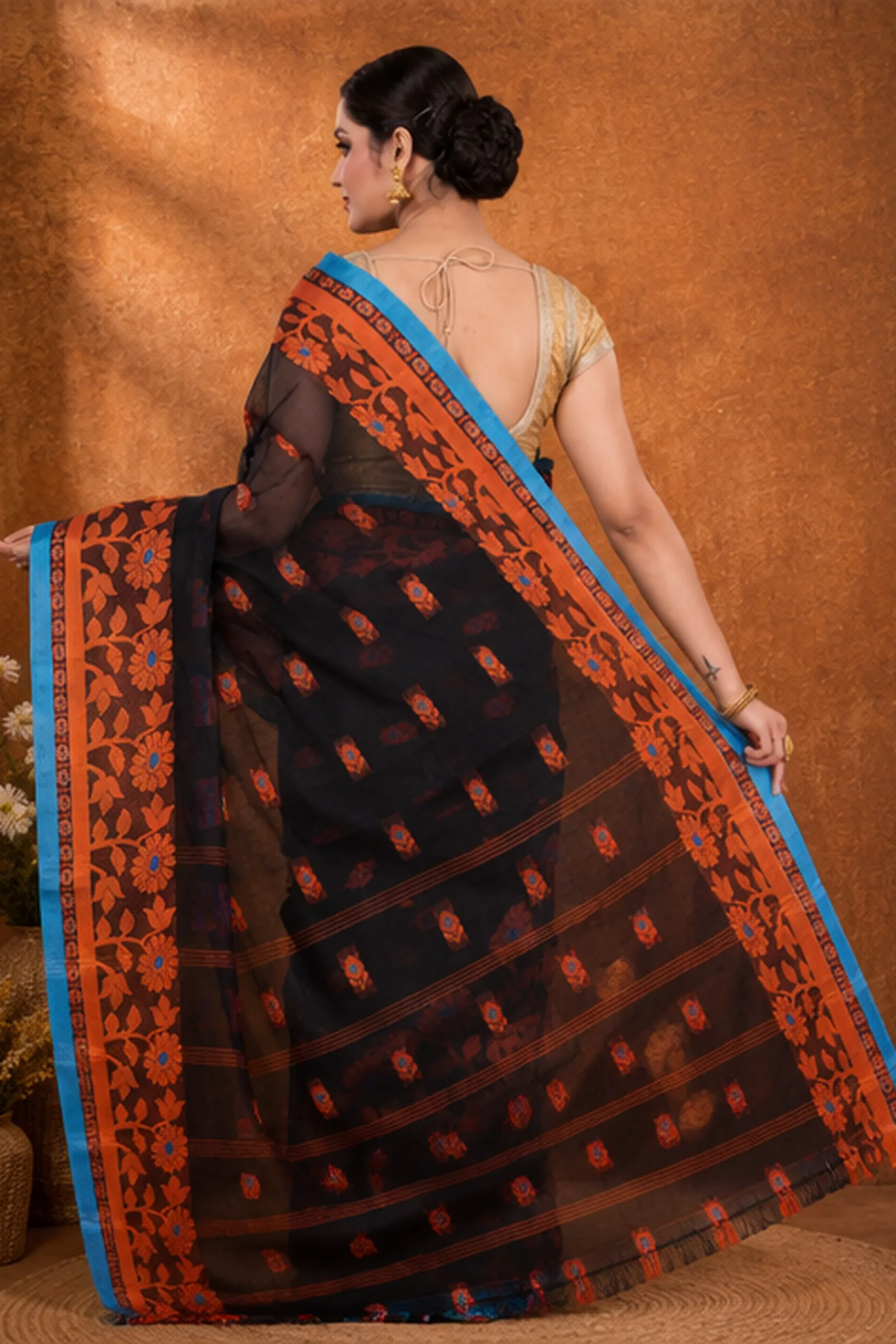 DipDiya Pure Cotton  Traditional Bengali Black Artisan Crafted Fultop Tant Tant Saree
