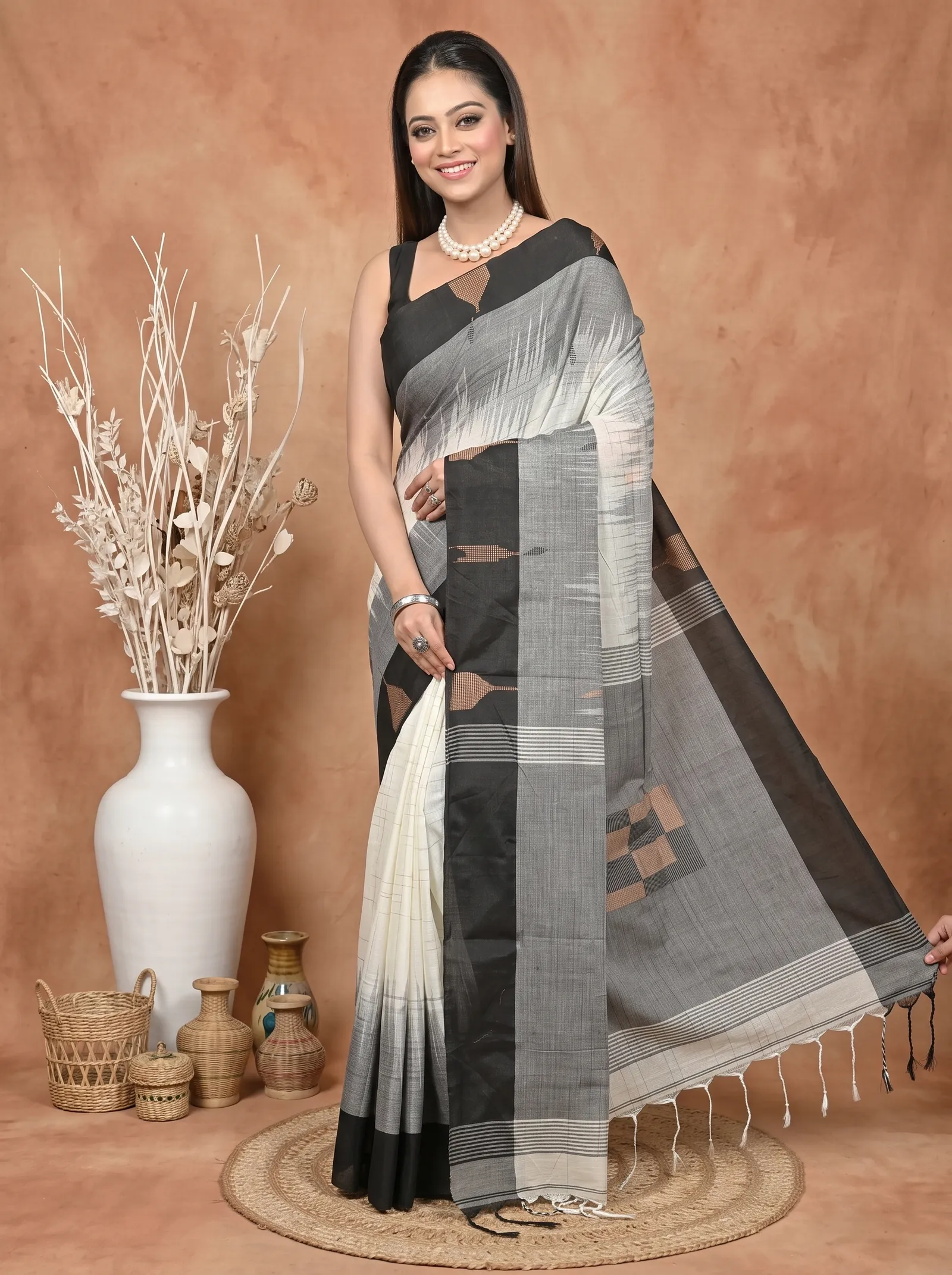 DipDiya Pure Cotton  Traditional Bengali Black White Artisan Crafted Soumon Kotki Saree