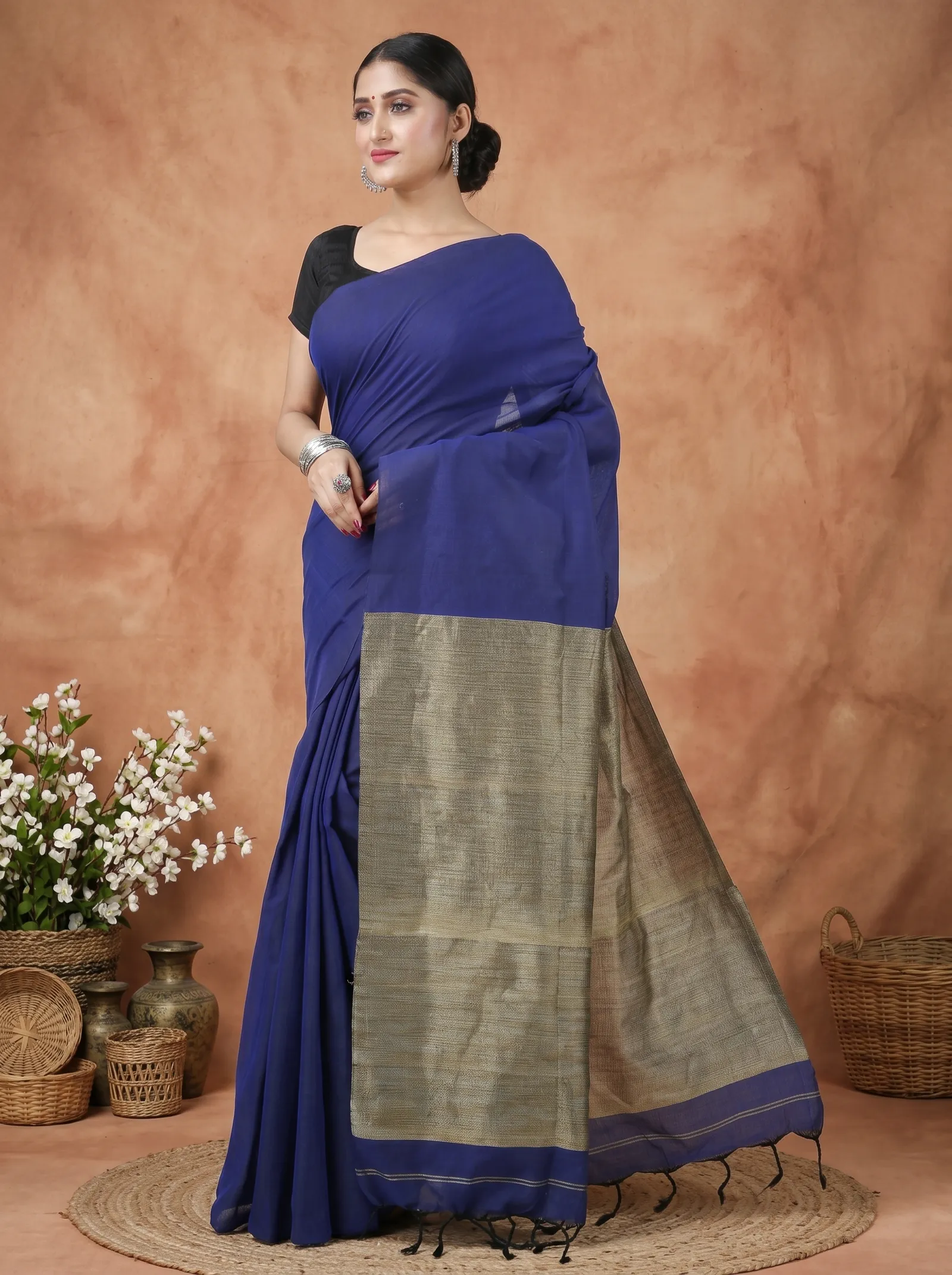 DipDiya Pure Cotton  Traditional Bengali Blue Artisan Crafted Kesh Than Handloom Saree