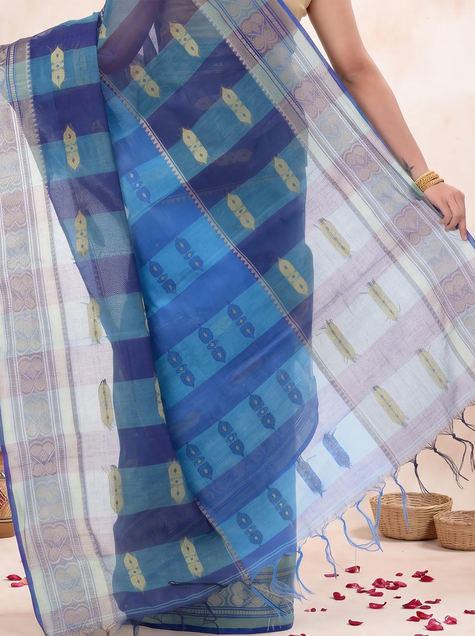DipDiya Pure Cotton  Traditional Bengali Blue Artisan Crafted Raj Nandi Tant Saree