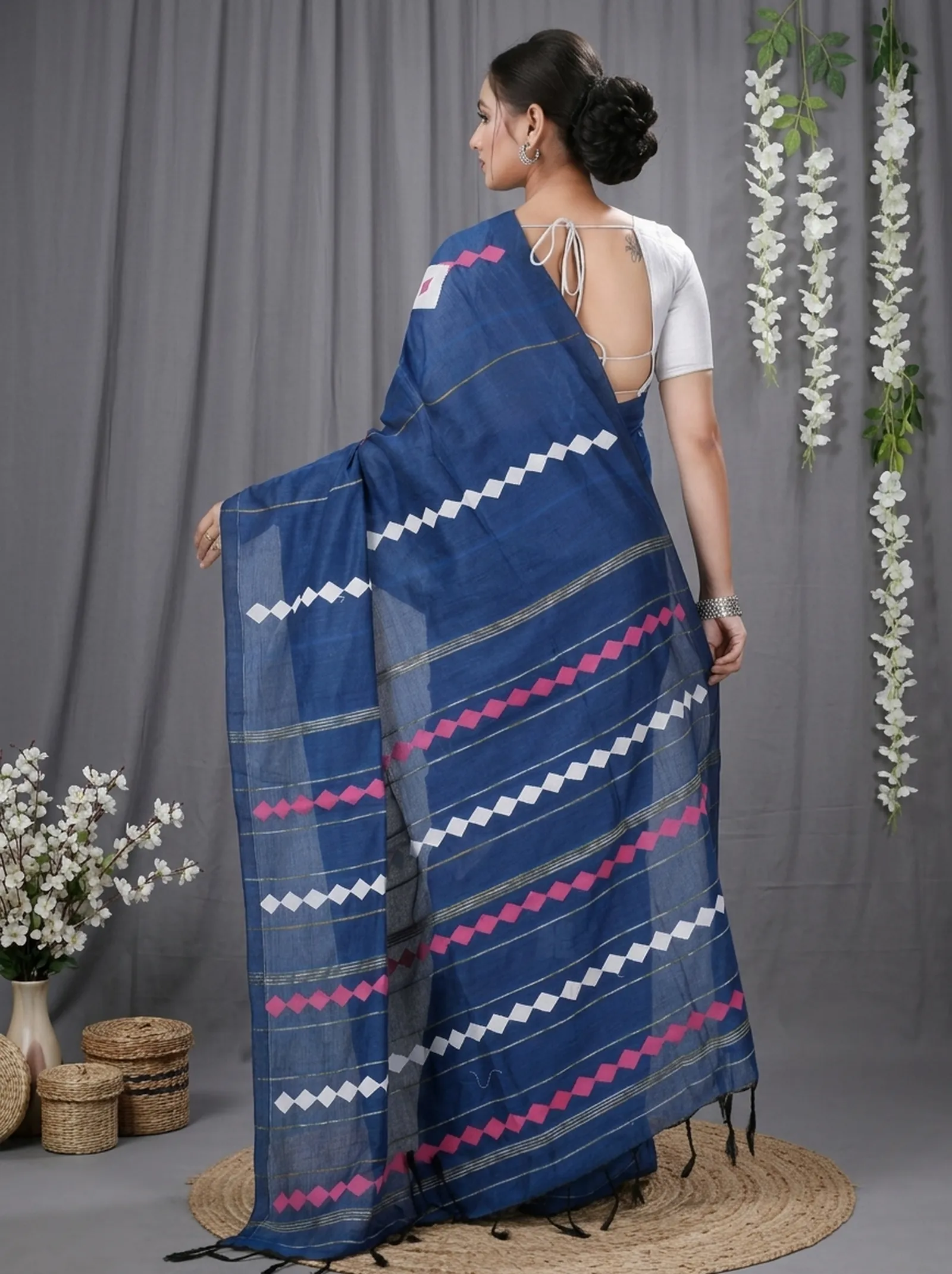 DipDiya Pure Cotton  Traditional Bengali Blue Artisan Crafted Tika Applique Saree